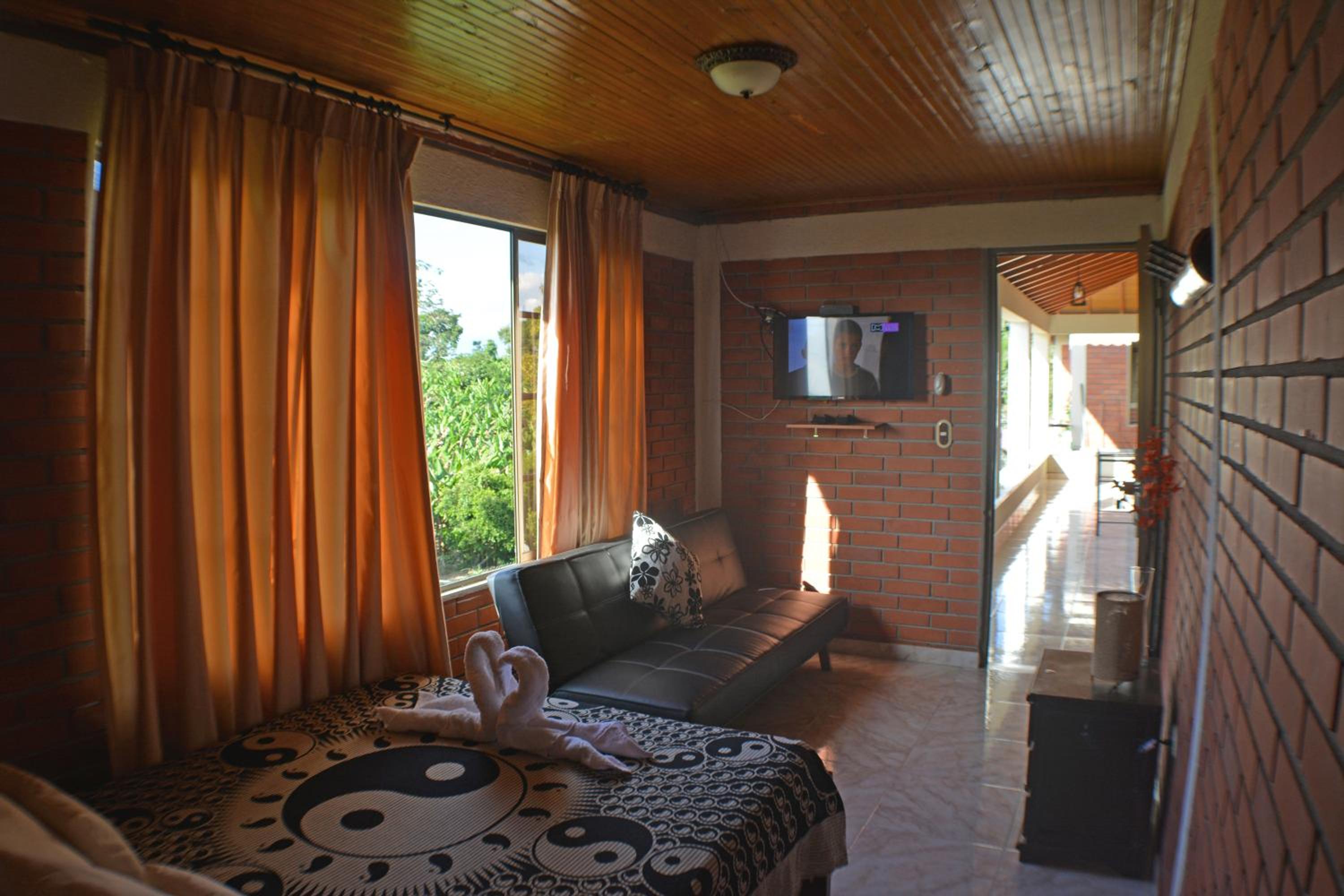 Four-Bedroom House photo 1