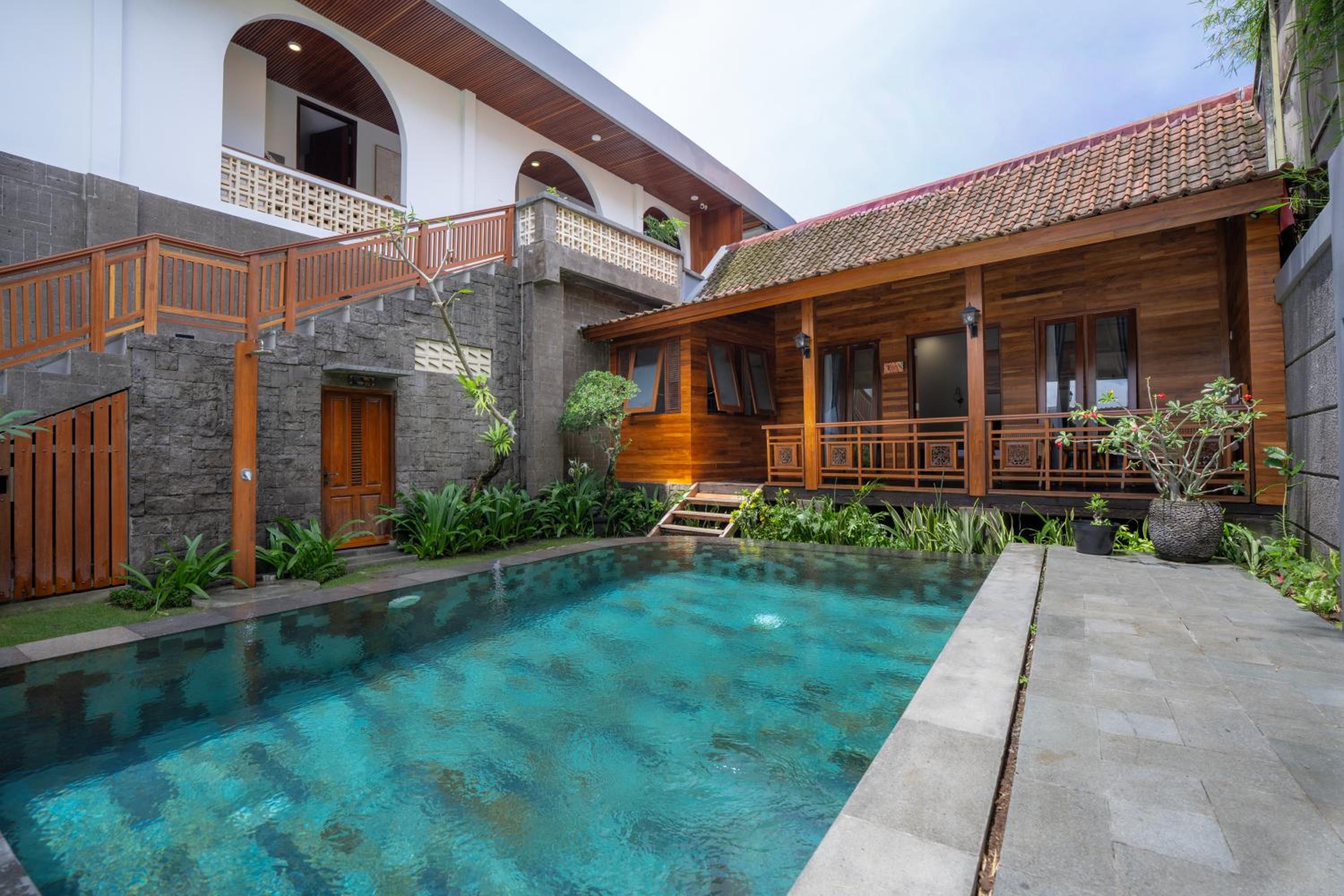 Superior Villa photo 2