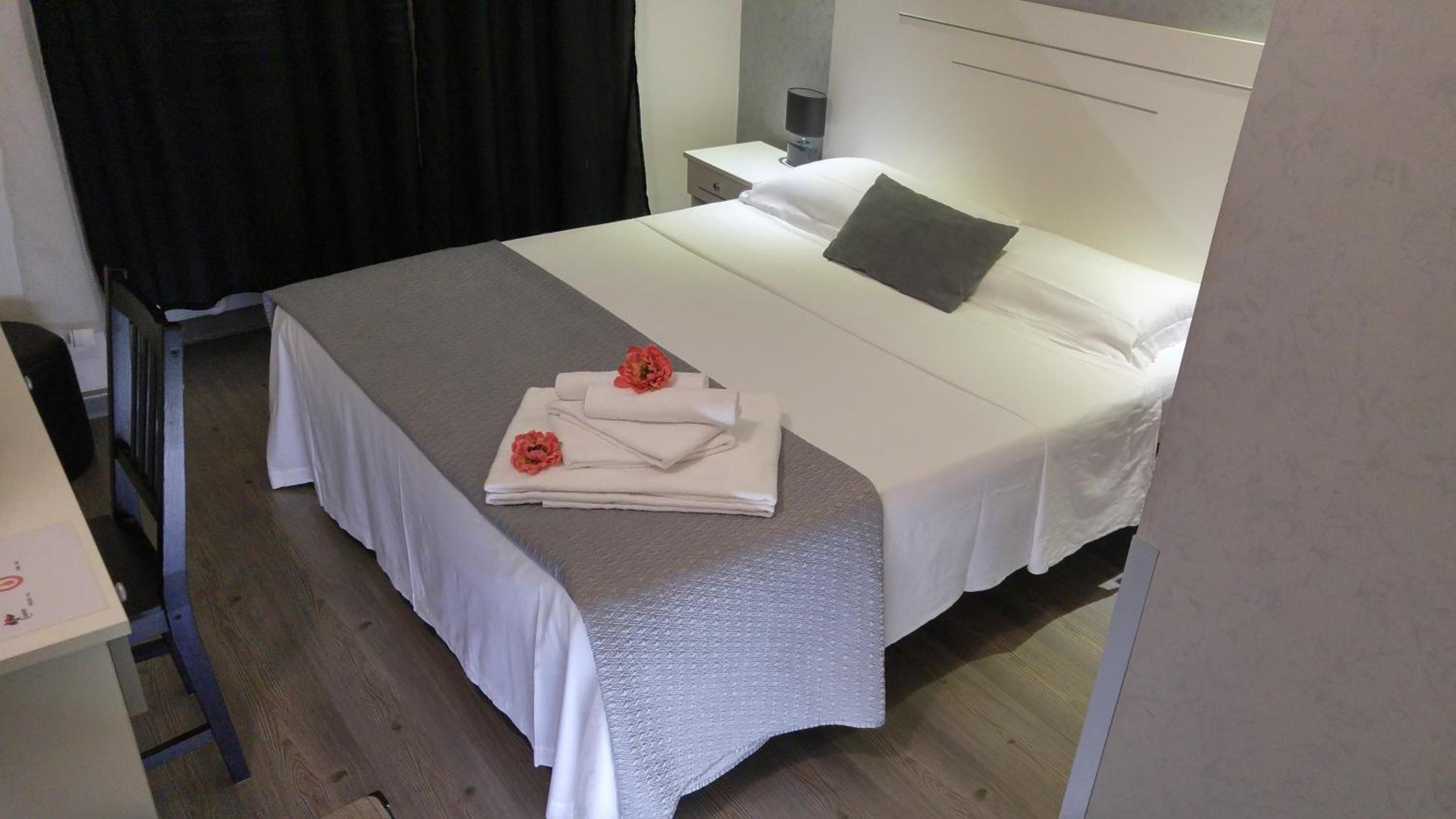 Double Room with Private External Toilet  photo 1