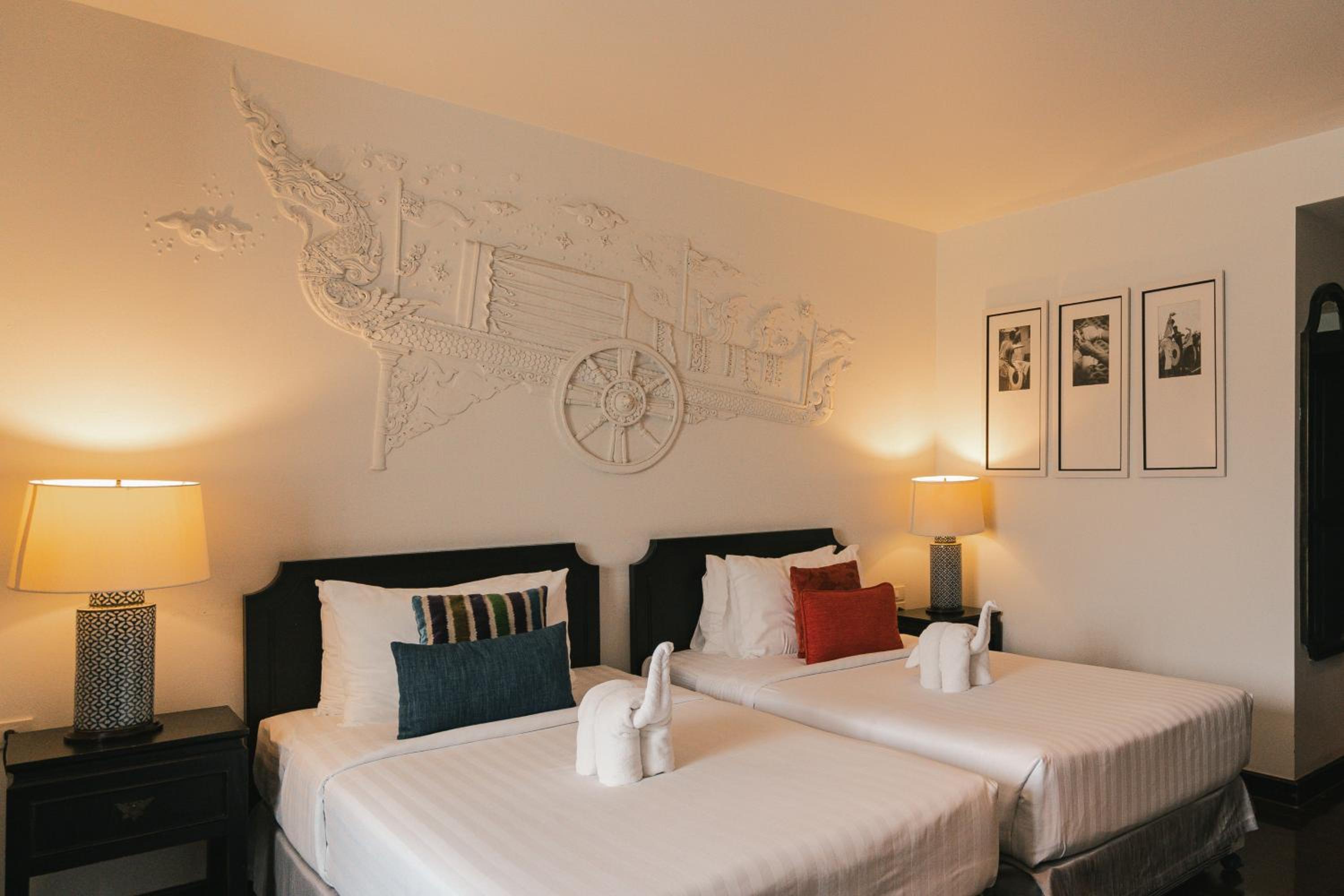 Large Twin Room