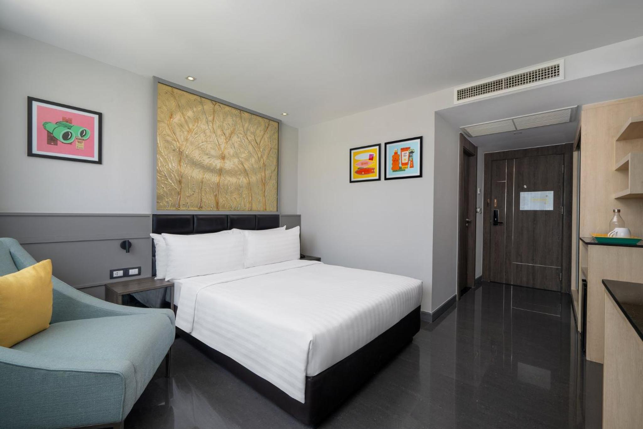 Standard Queen Room