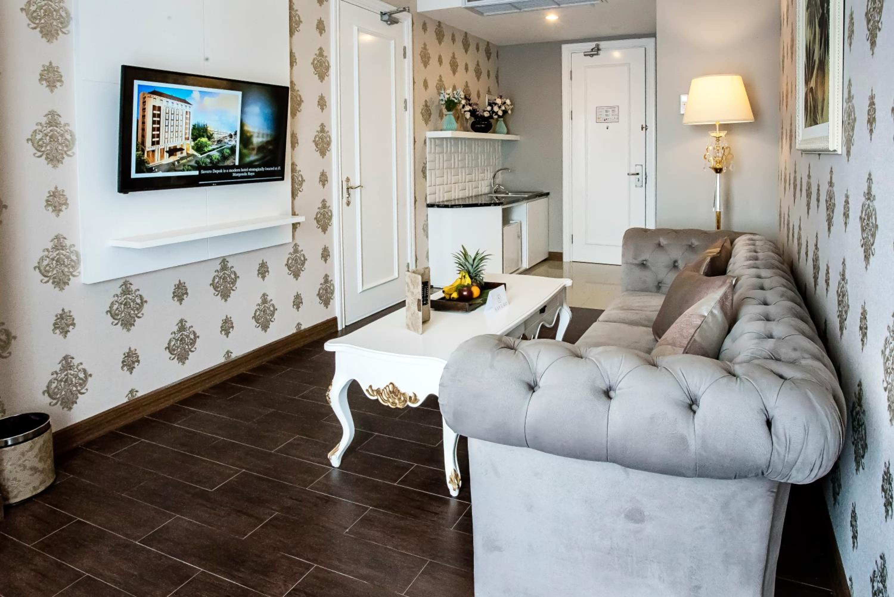 Suite Room - Photo 4