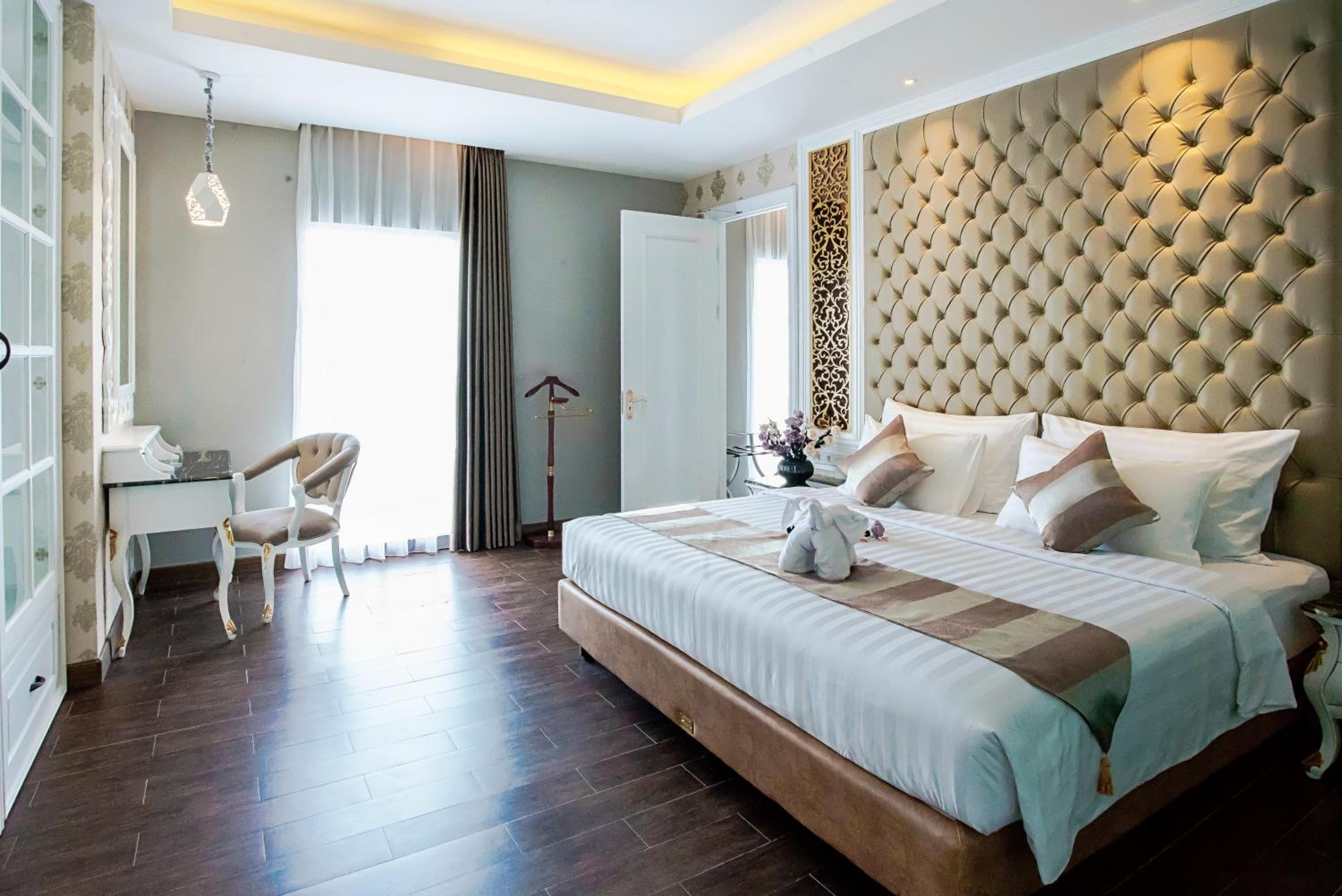 Suite Room - Photo 5