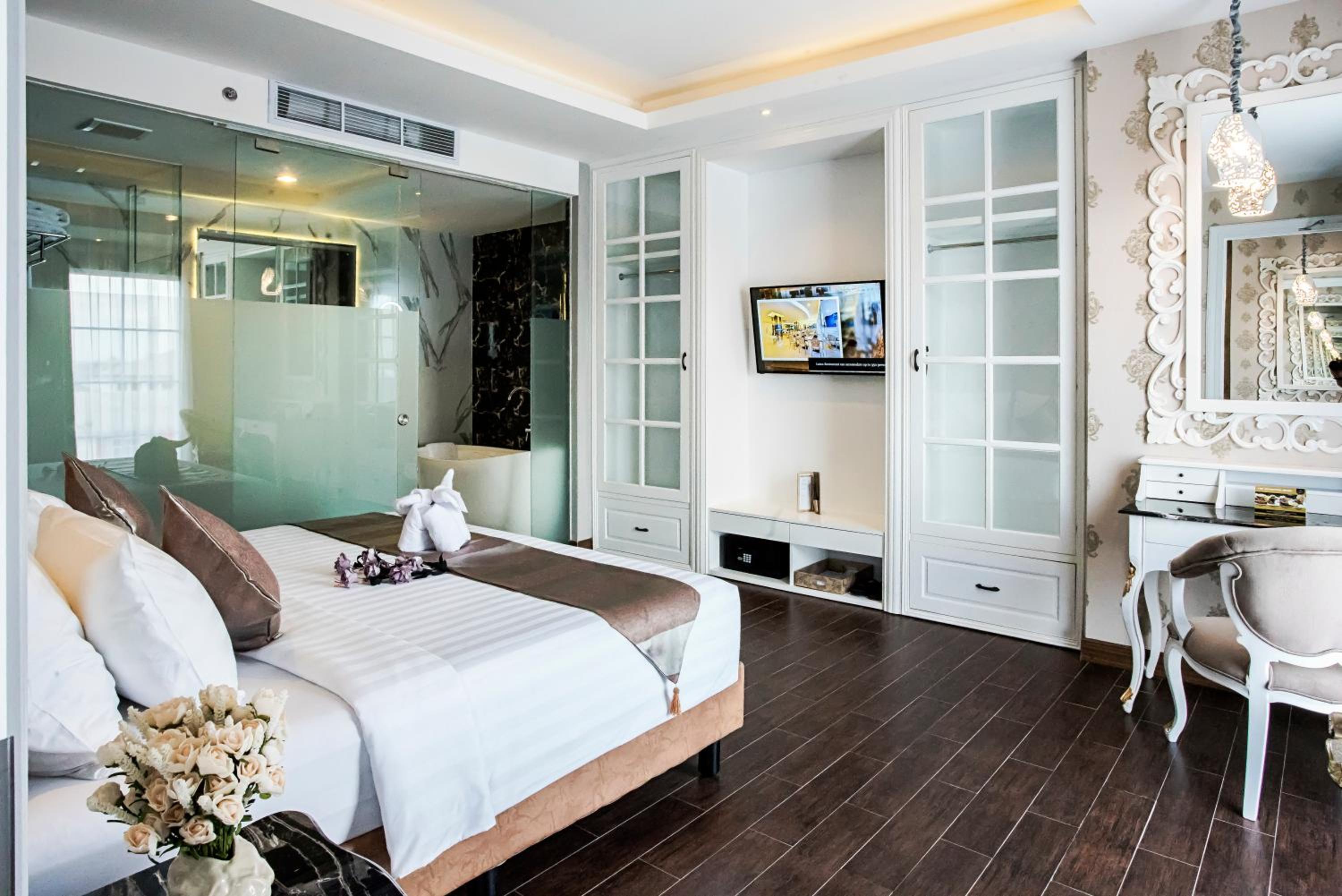 Suite Room - Photo 3