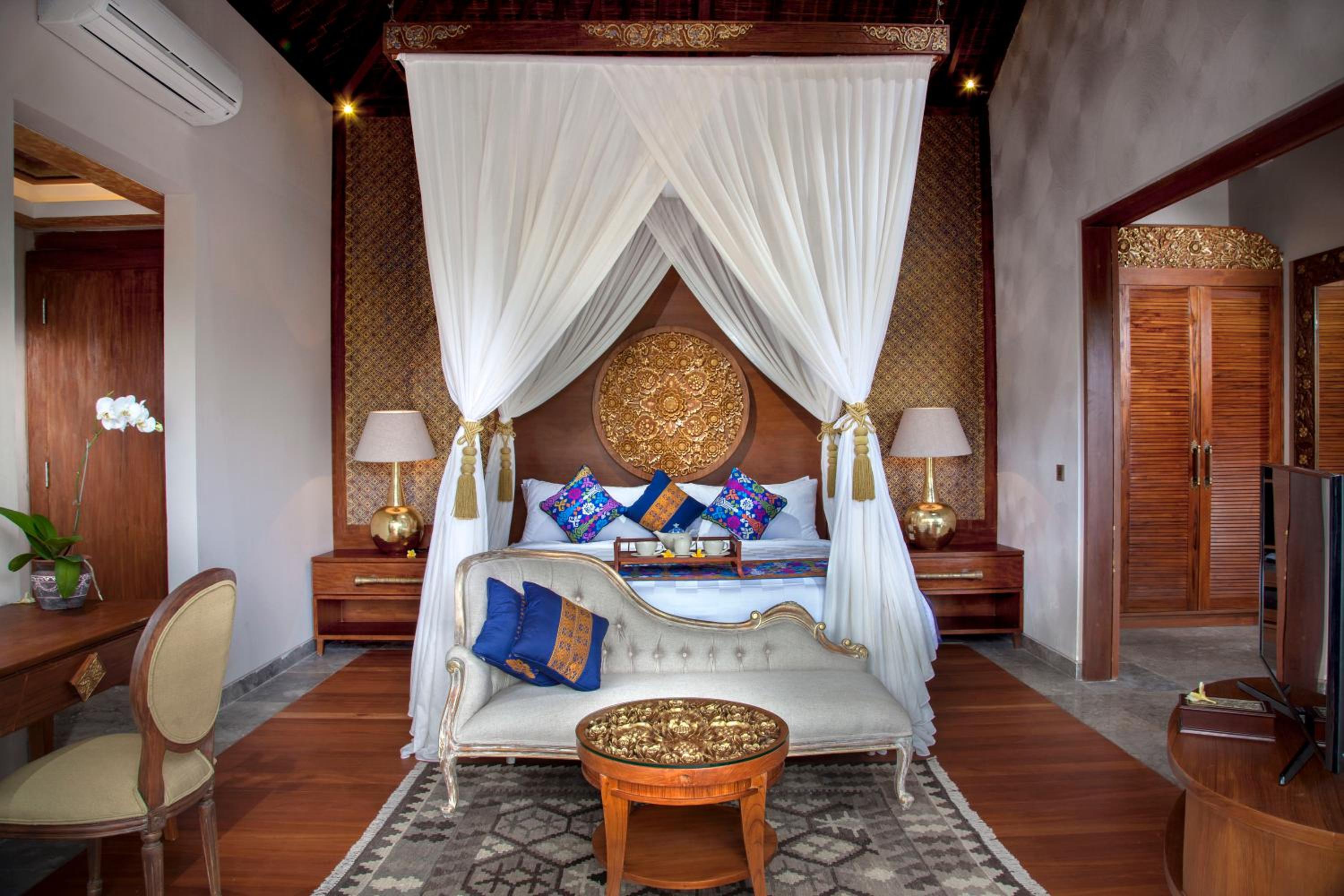 Luxury Villa with Private Pool