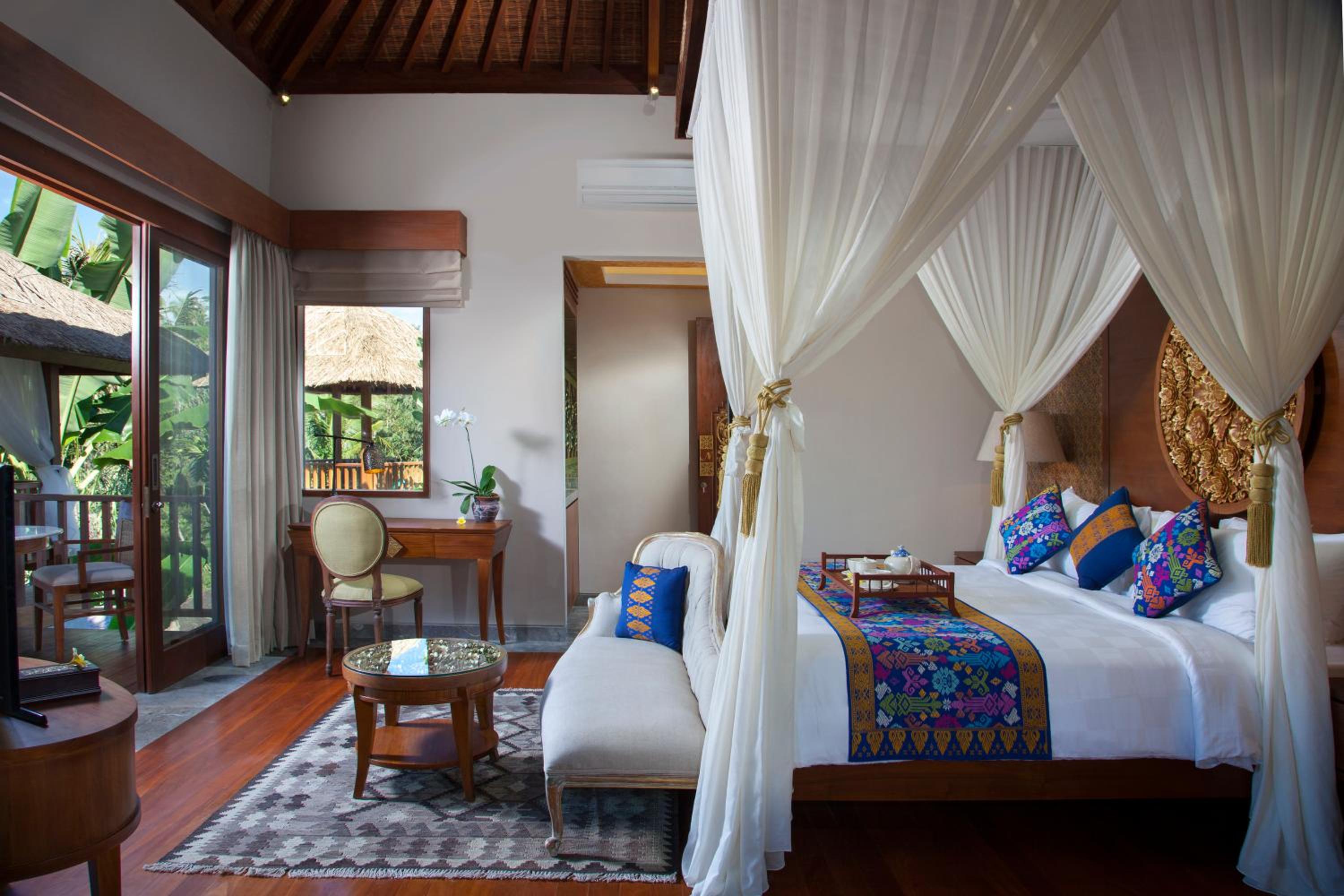 Luxury Villa with Private Pool
