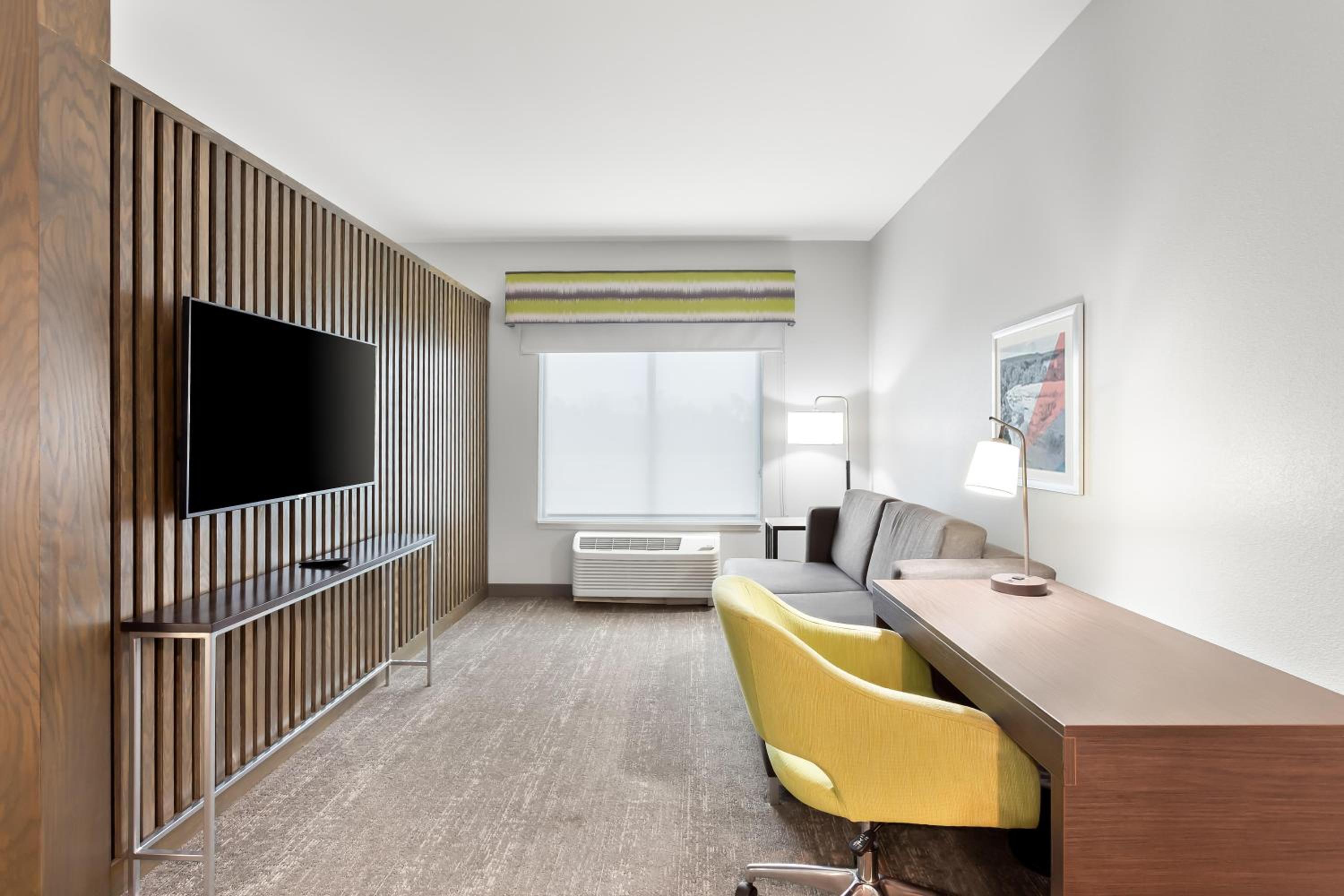 King Studio Suite - Photo 4