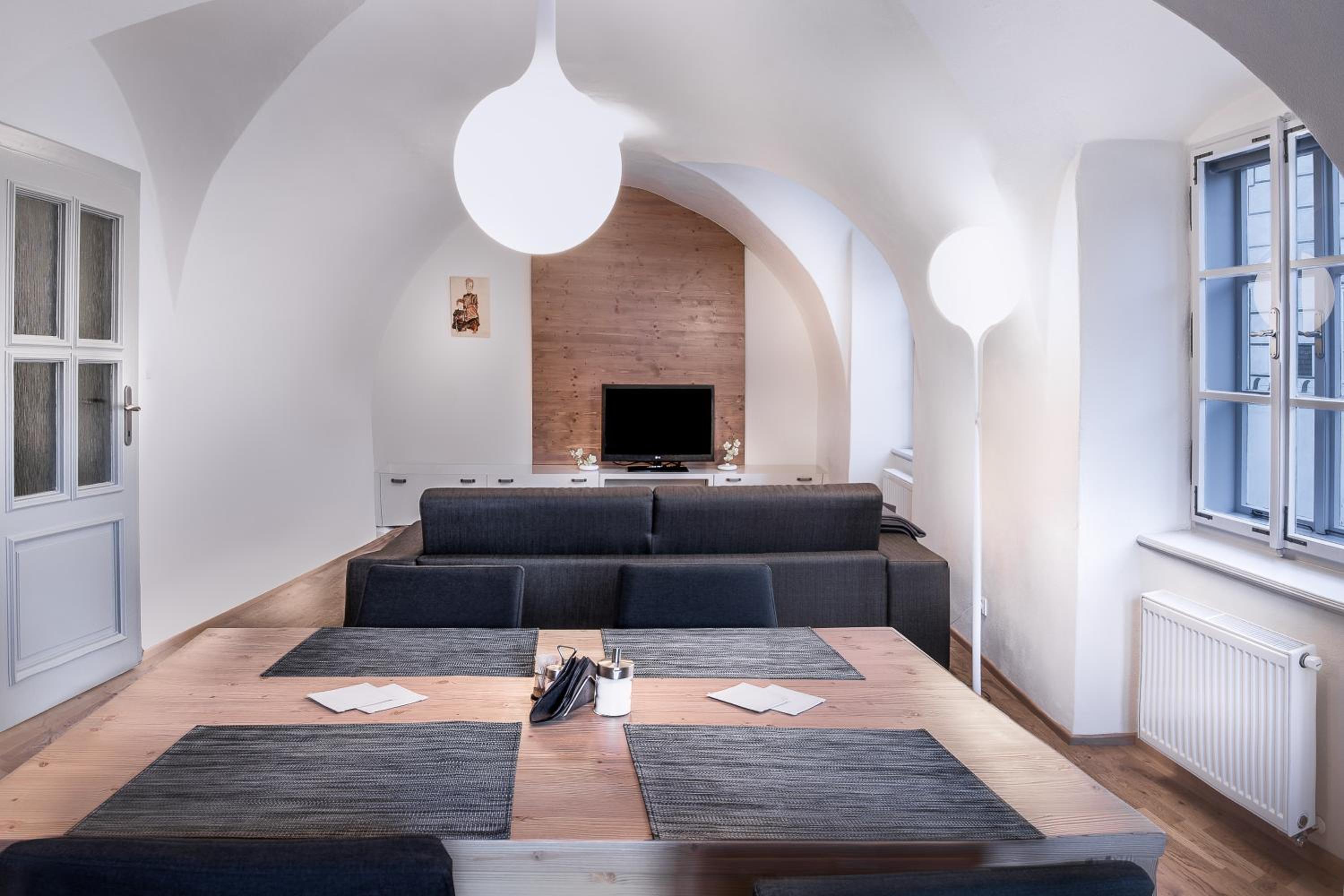 Apartment with Whirlpool