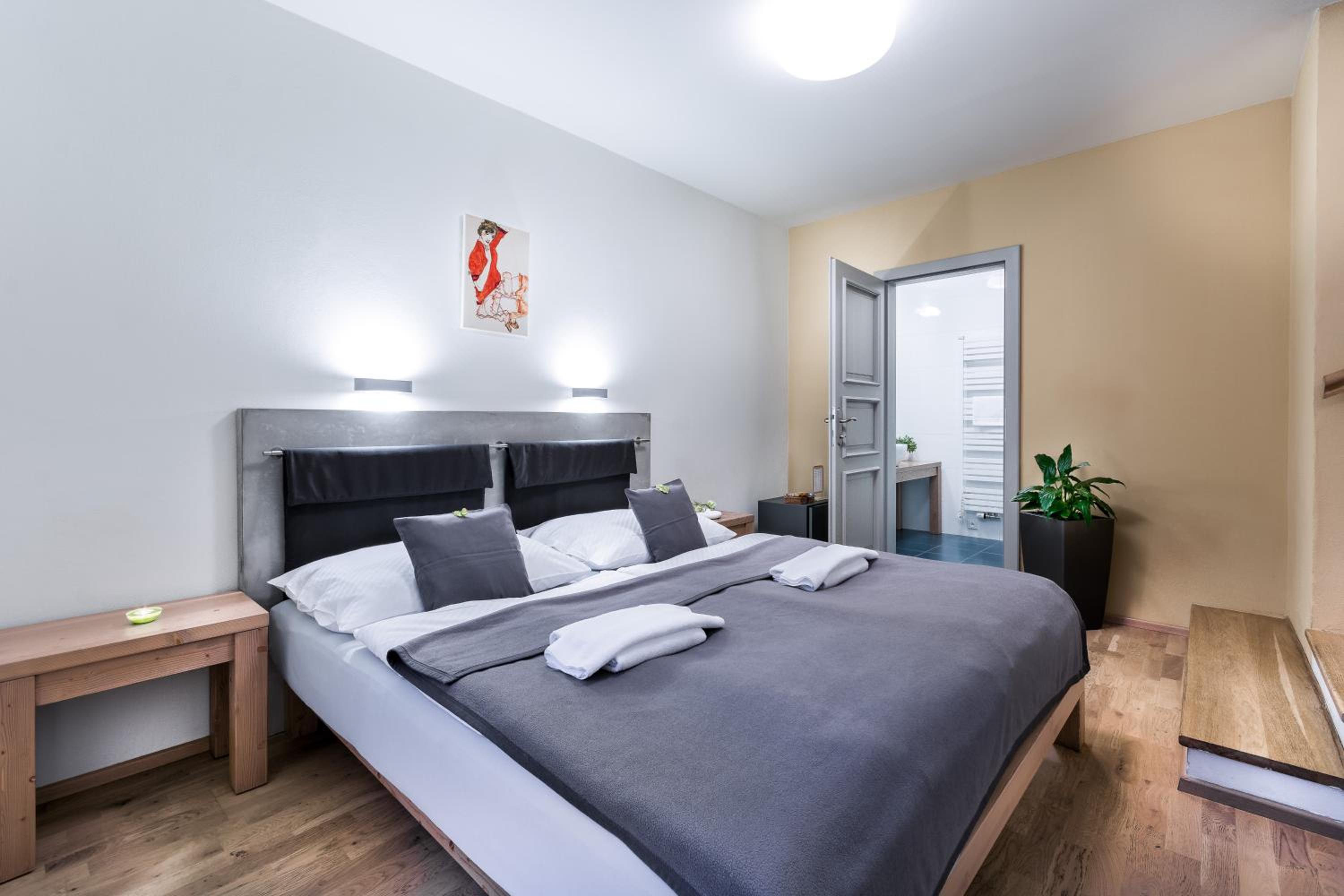 Double Room with Shower