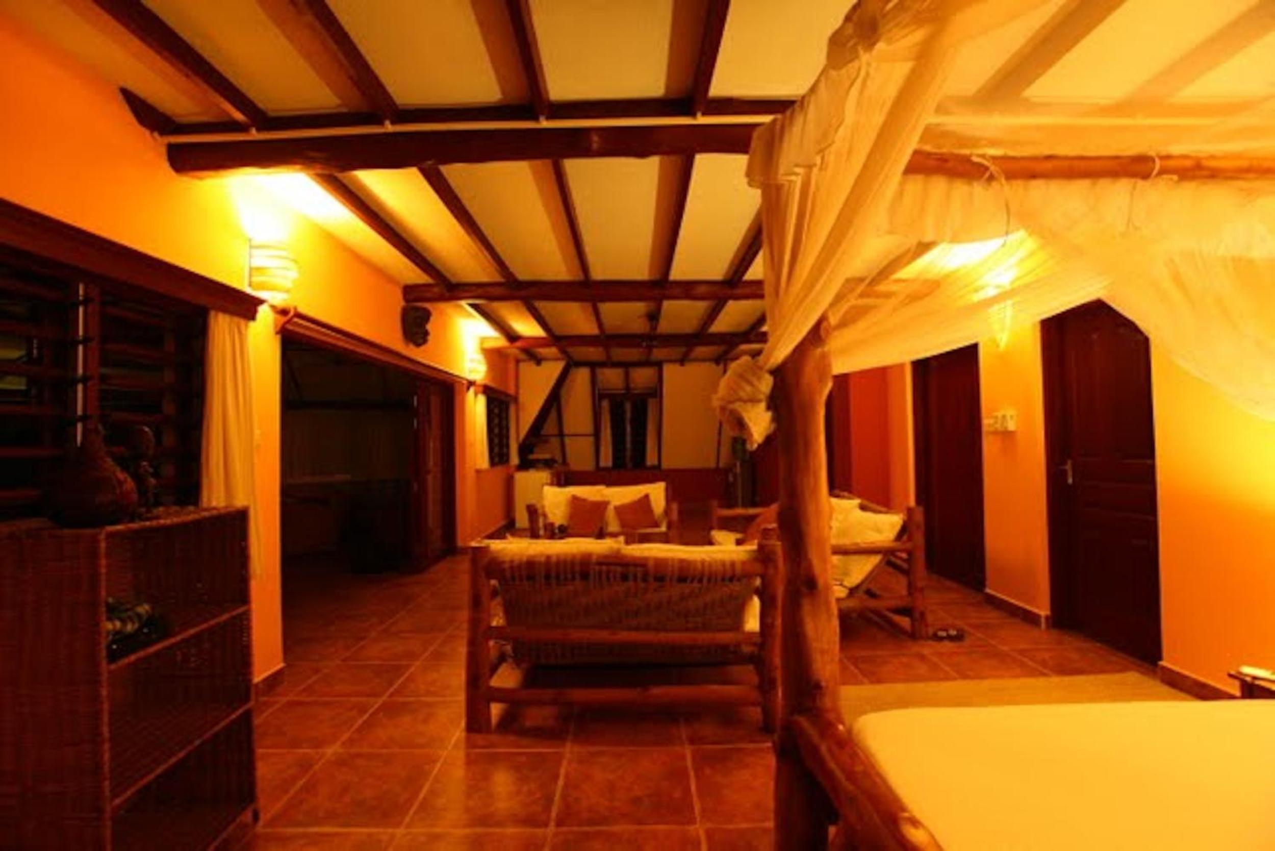 Junior Suite with Pool View photo 2