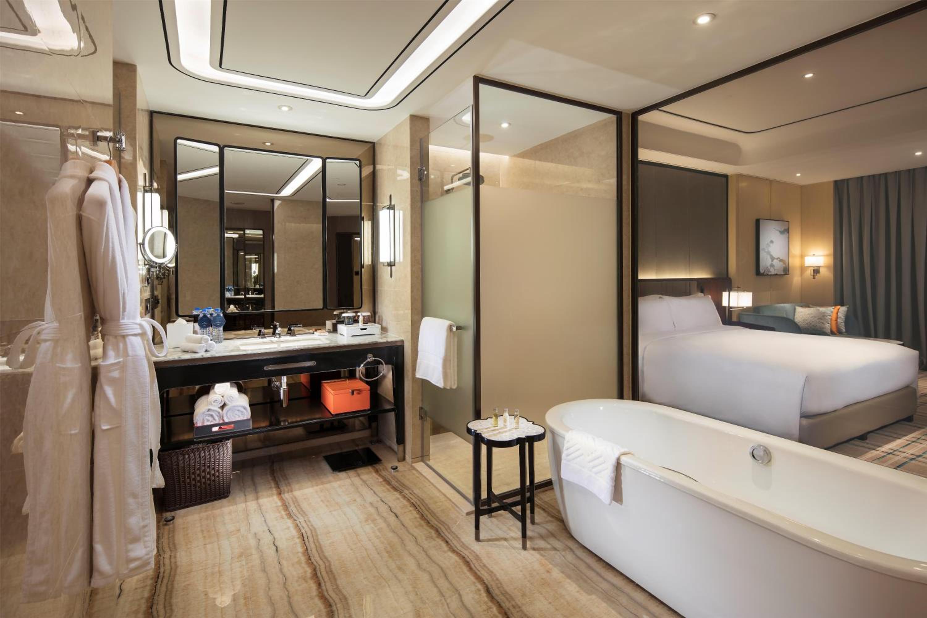 Deluxe Twin Room photo 2