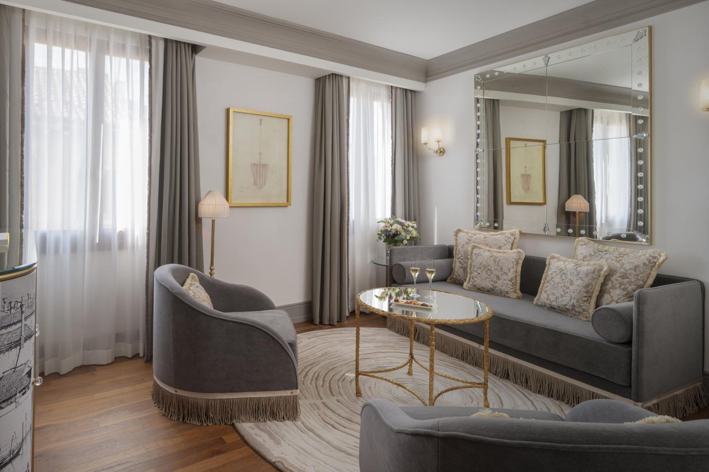 One Bedroom Prestige Apartment photo 3