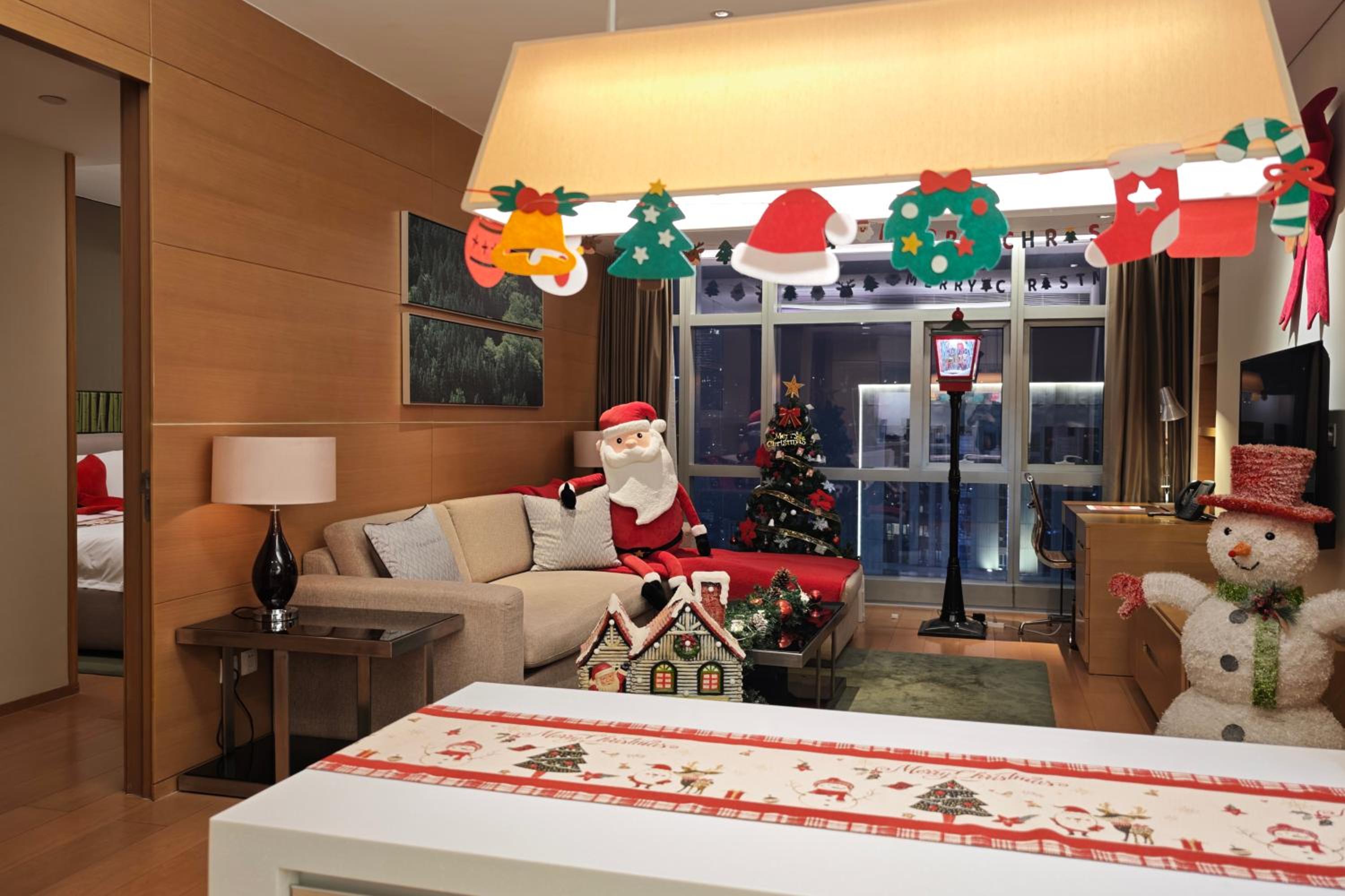 Christmas 1 Bedroom Suite