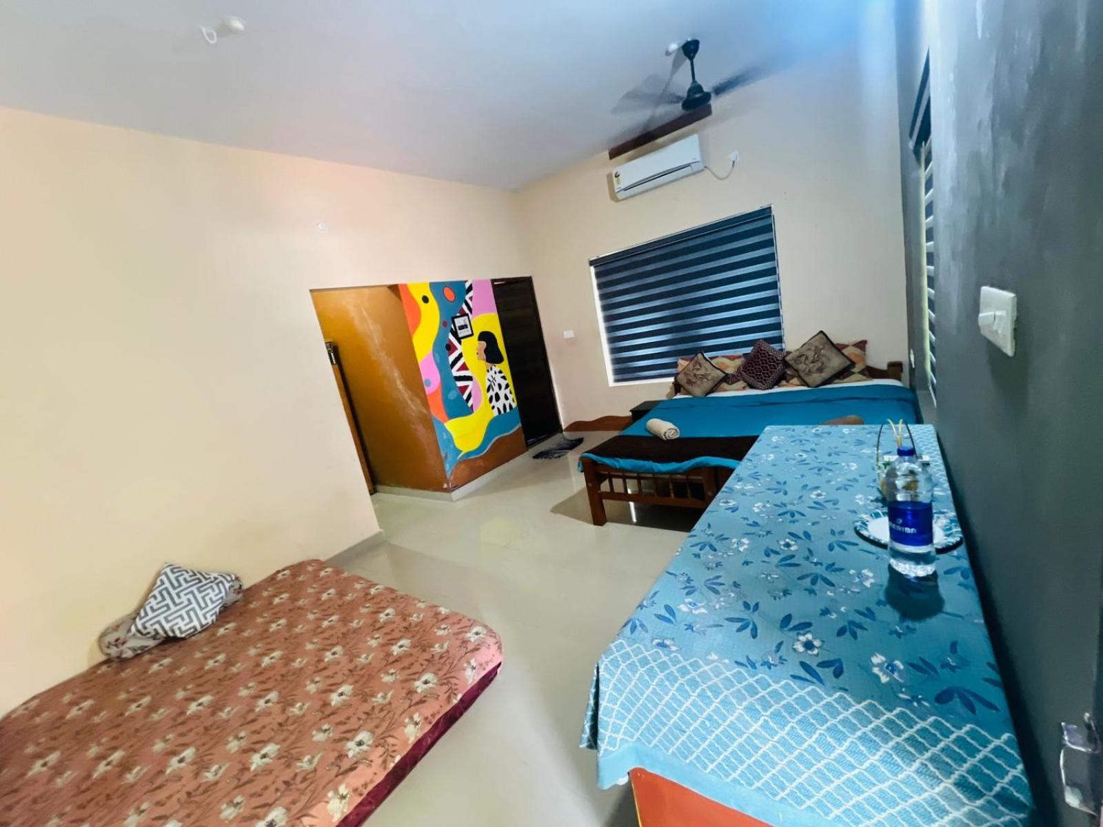 Triple Room with Private Bathroom photo 1