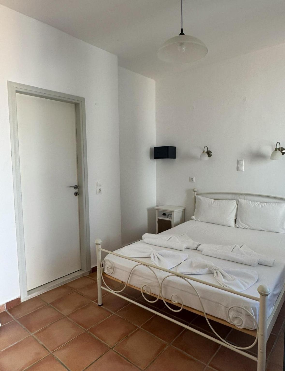 Small Double Room photo 2