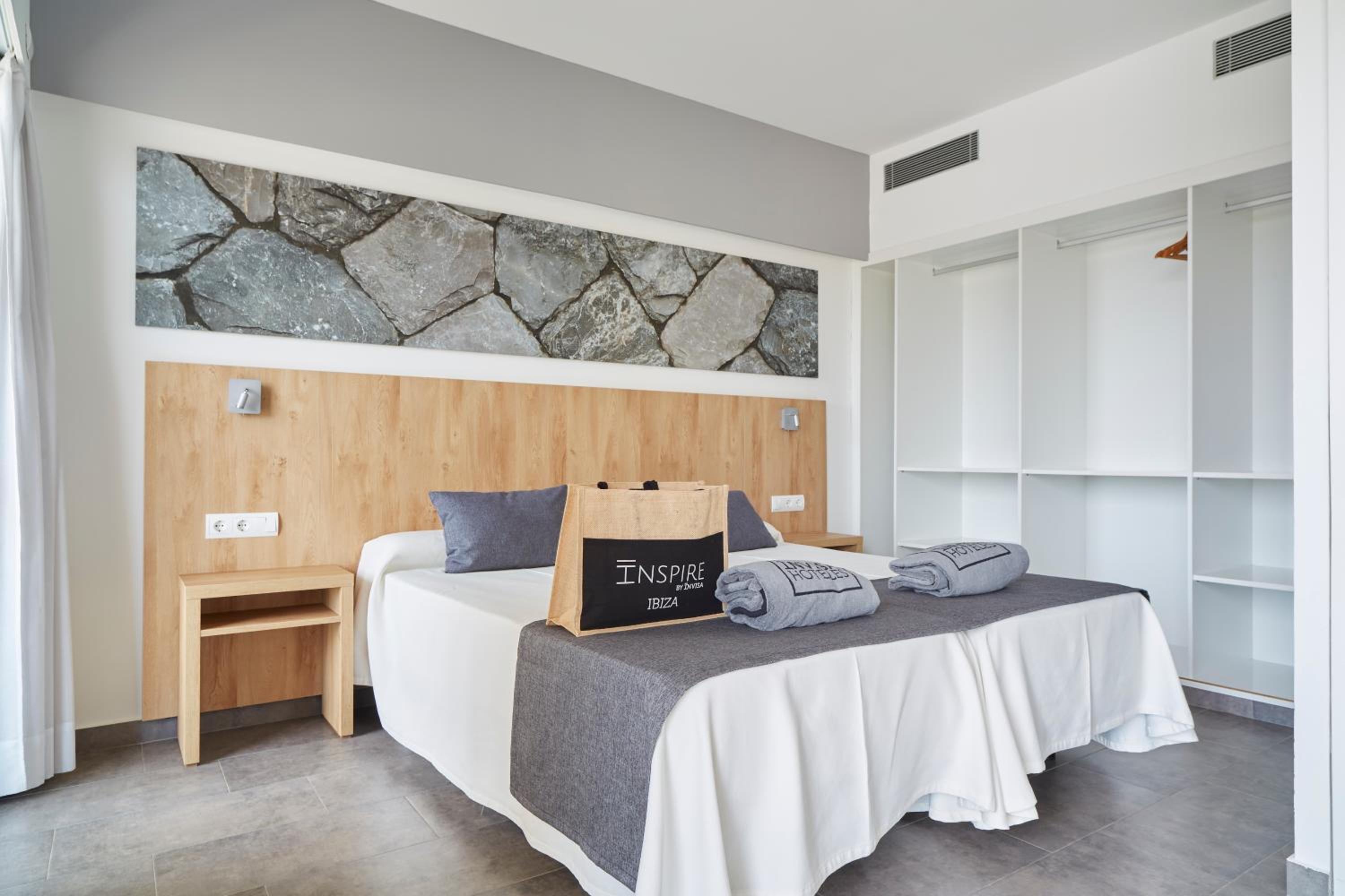Inspire One-Bedroom Apartment with Sea View