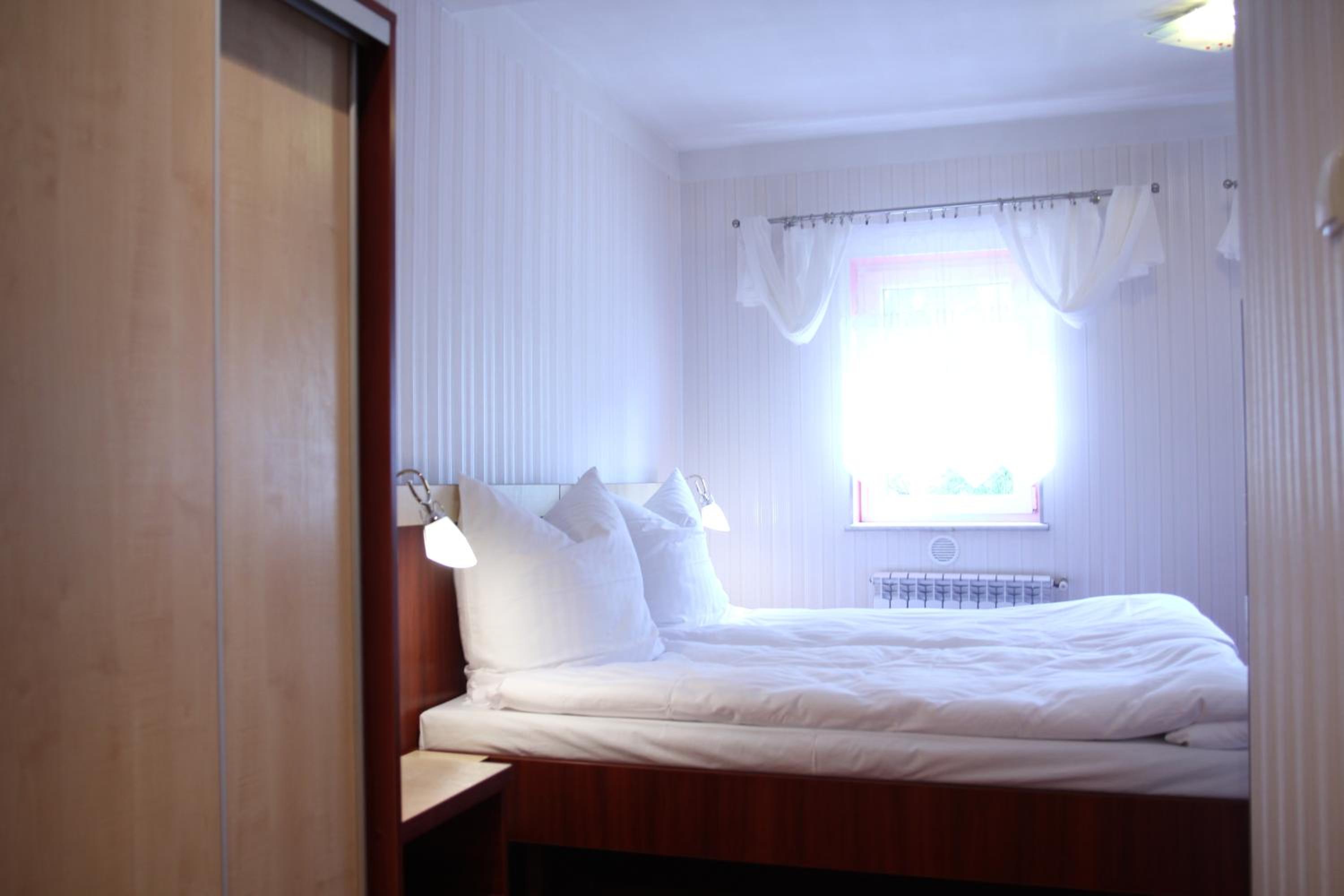 Double Room - Disability Access photo 2