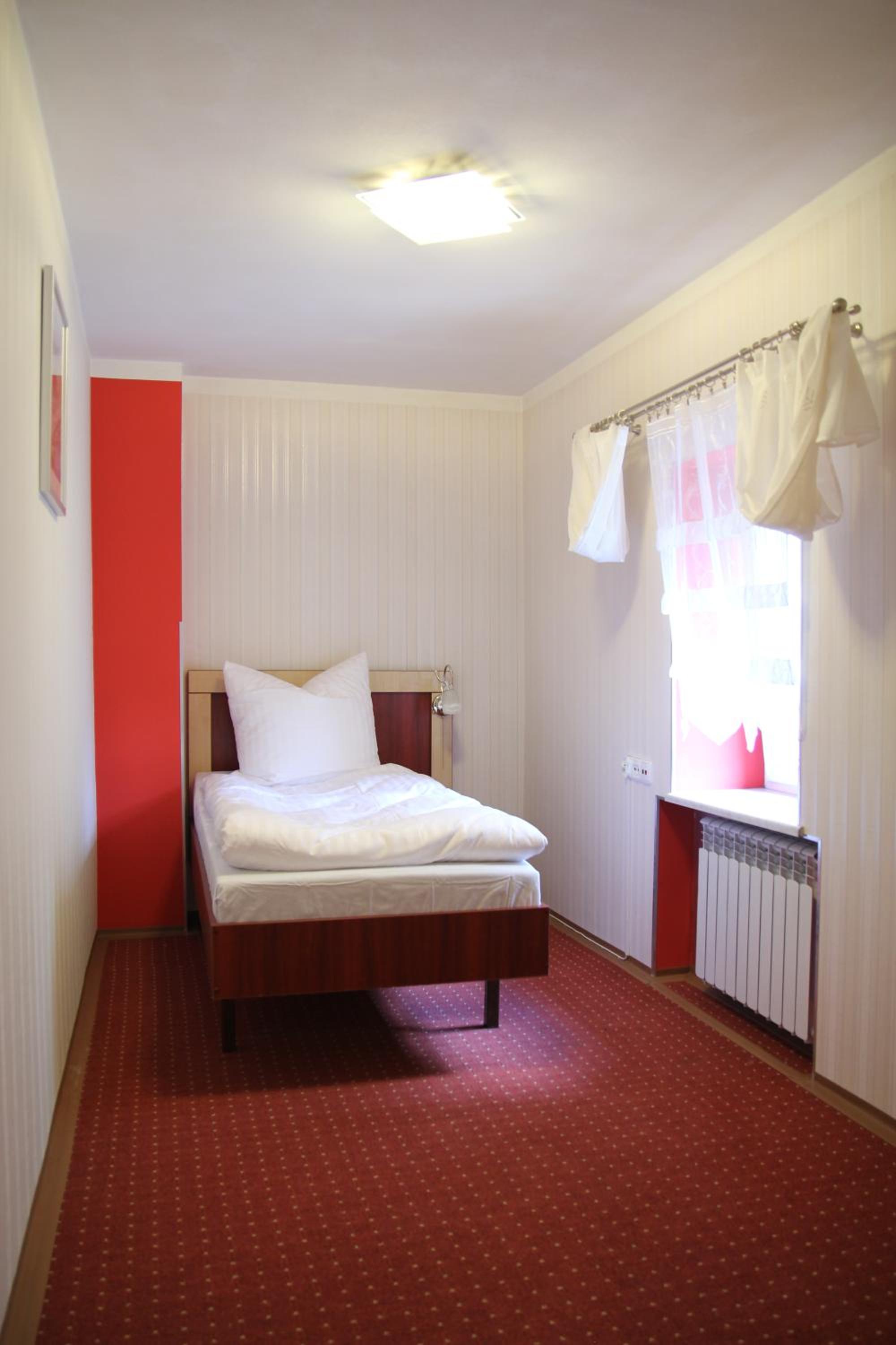 Double Room - Photo 2