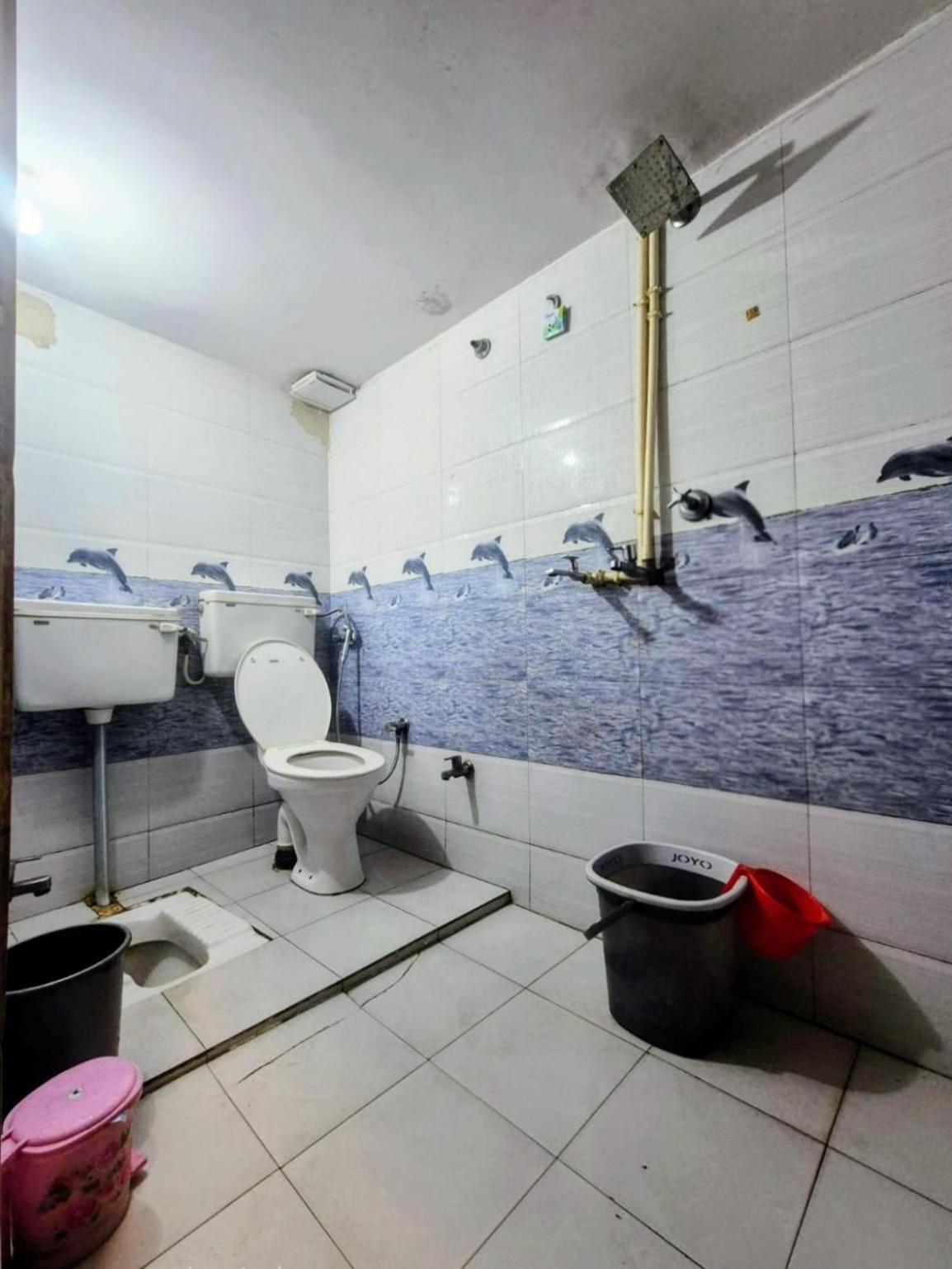 Bed in 8-Bed Mixed Dormitory Room photo 1