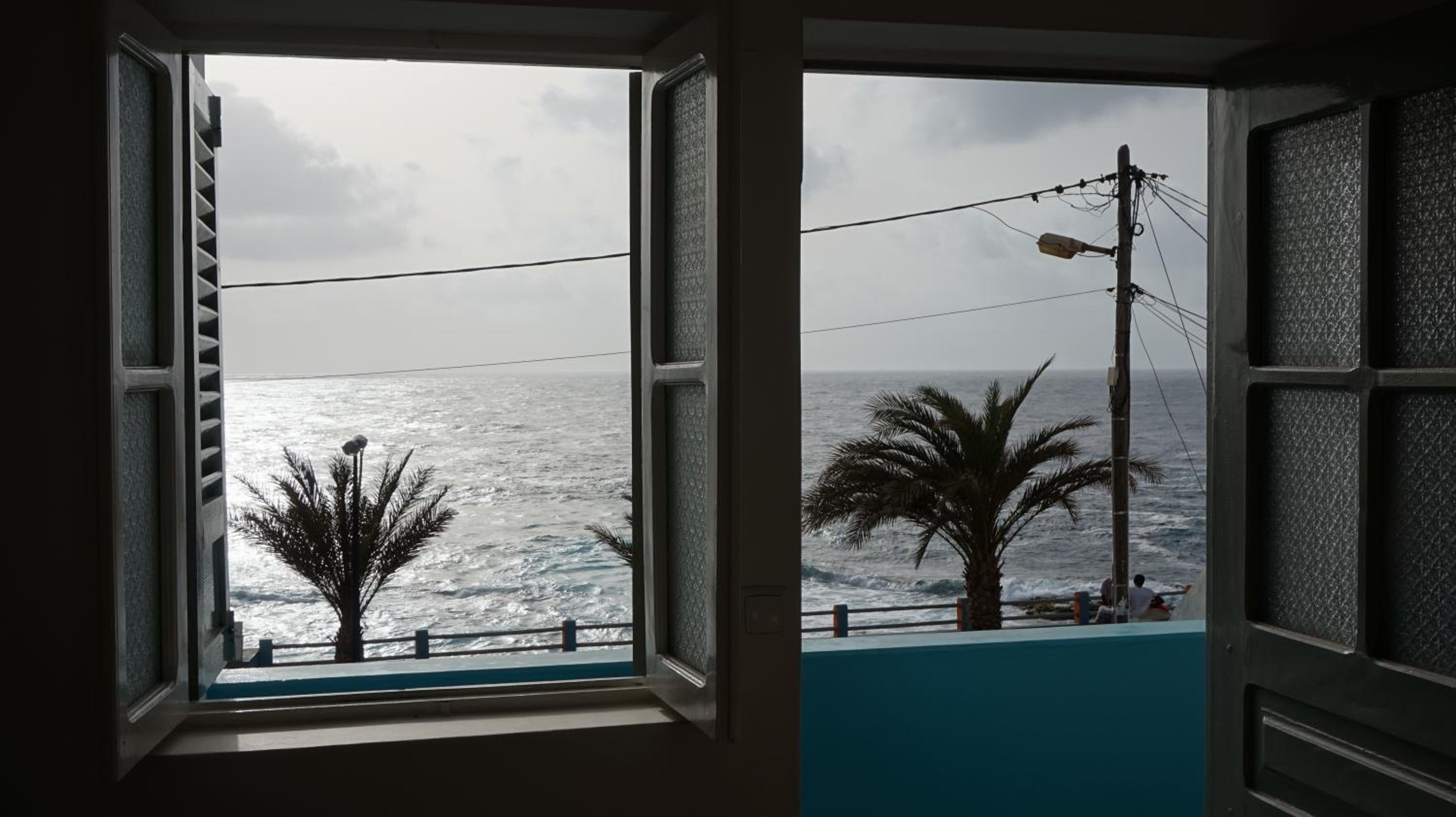 Double Room with Balcony and Side Sea View photo 3