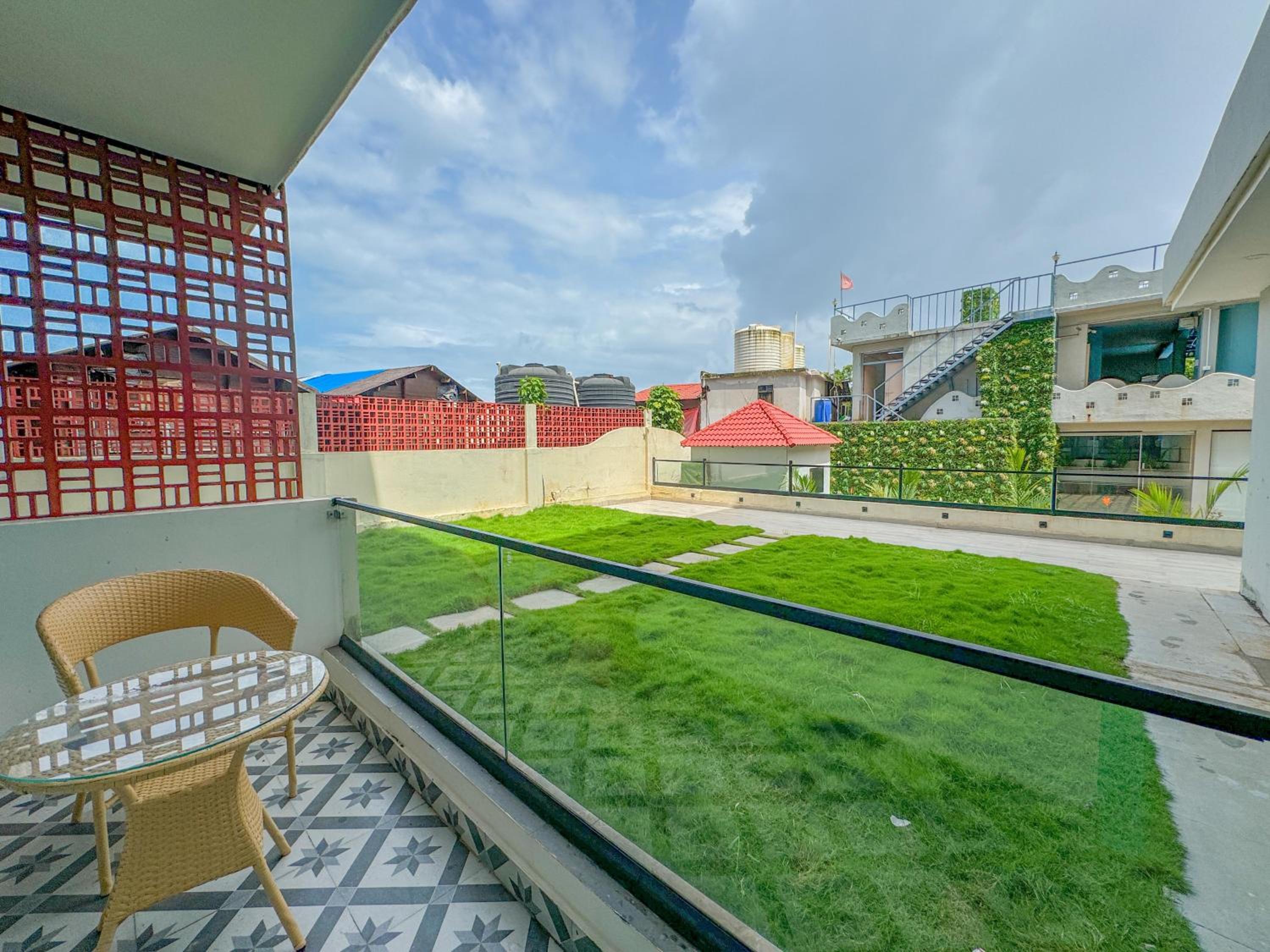 Twin Room with Garden View - Photo 1