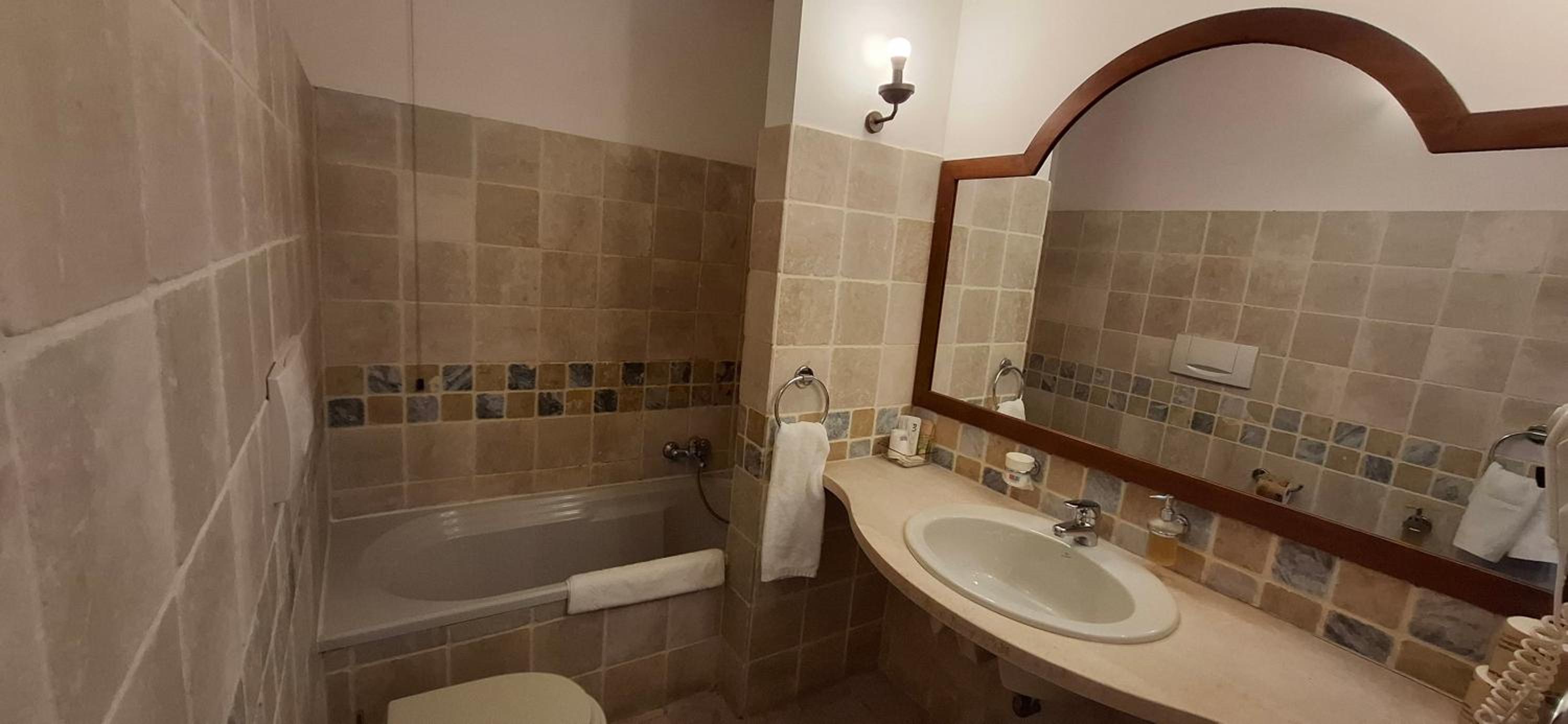 Double or Twin Room photo 2