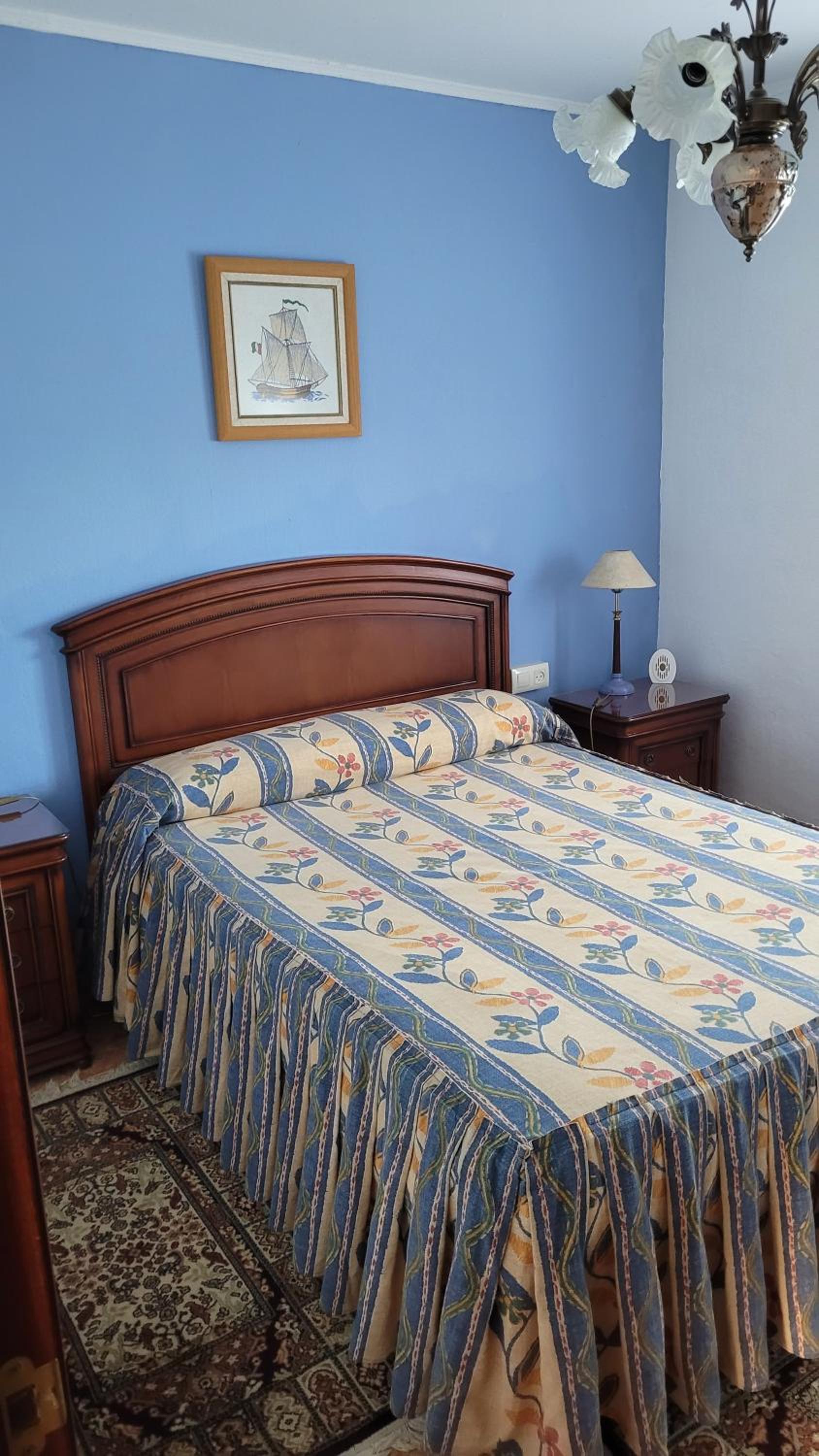 Three-Bedroom House photo 3
