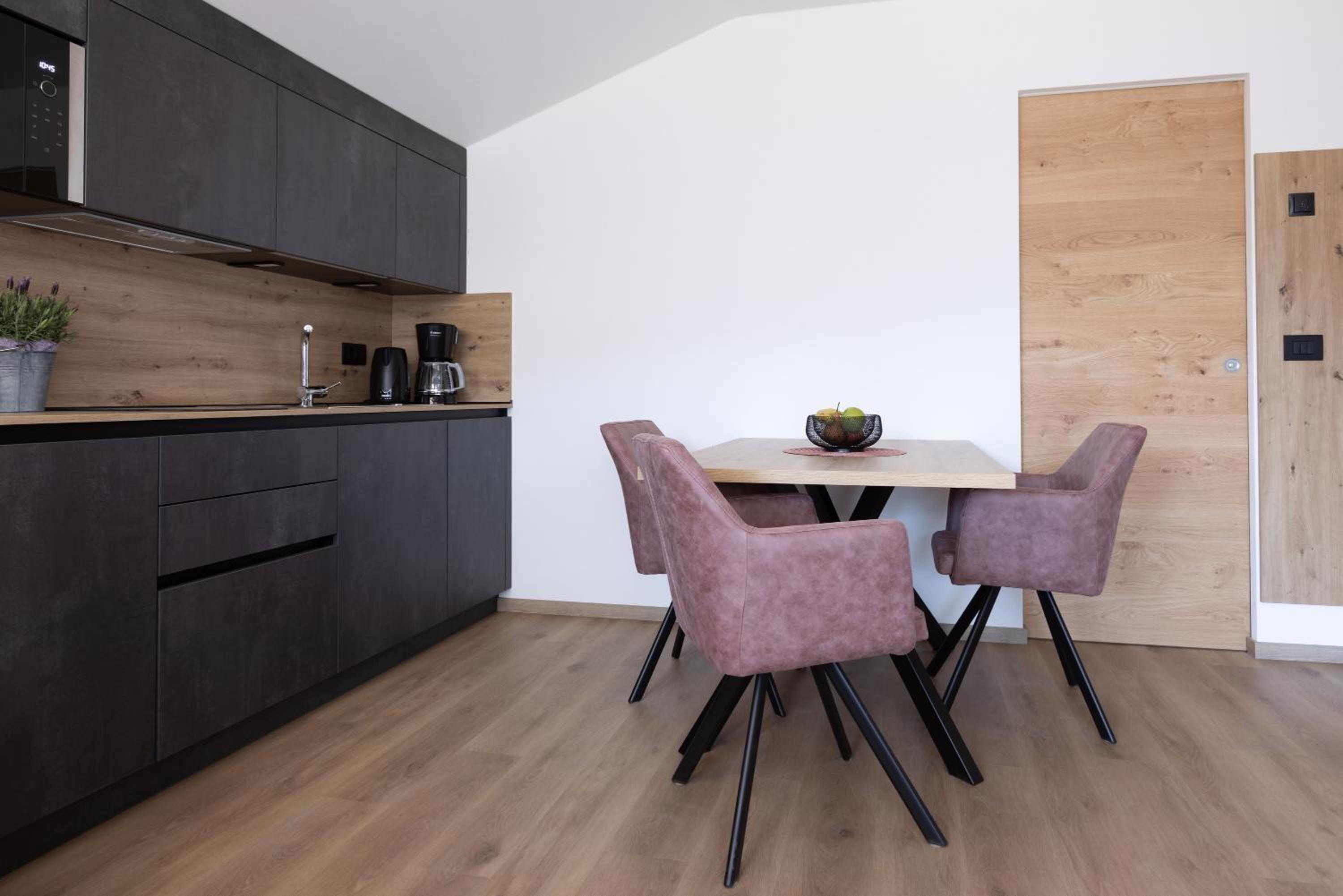 Superior One-Bedroom Apartment with Balcony photo 2