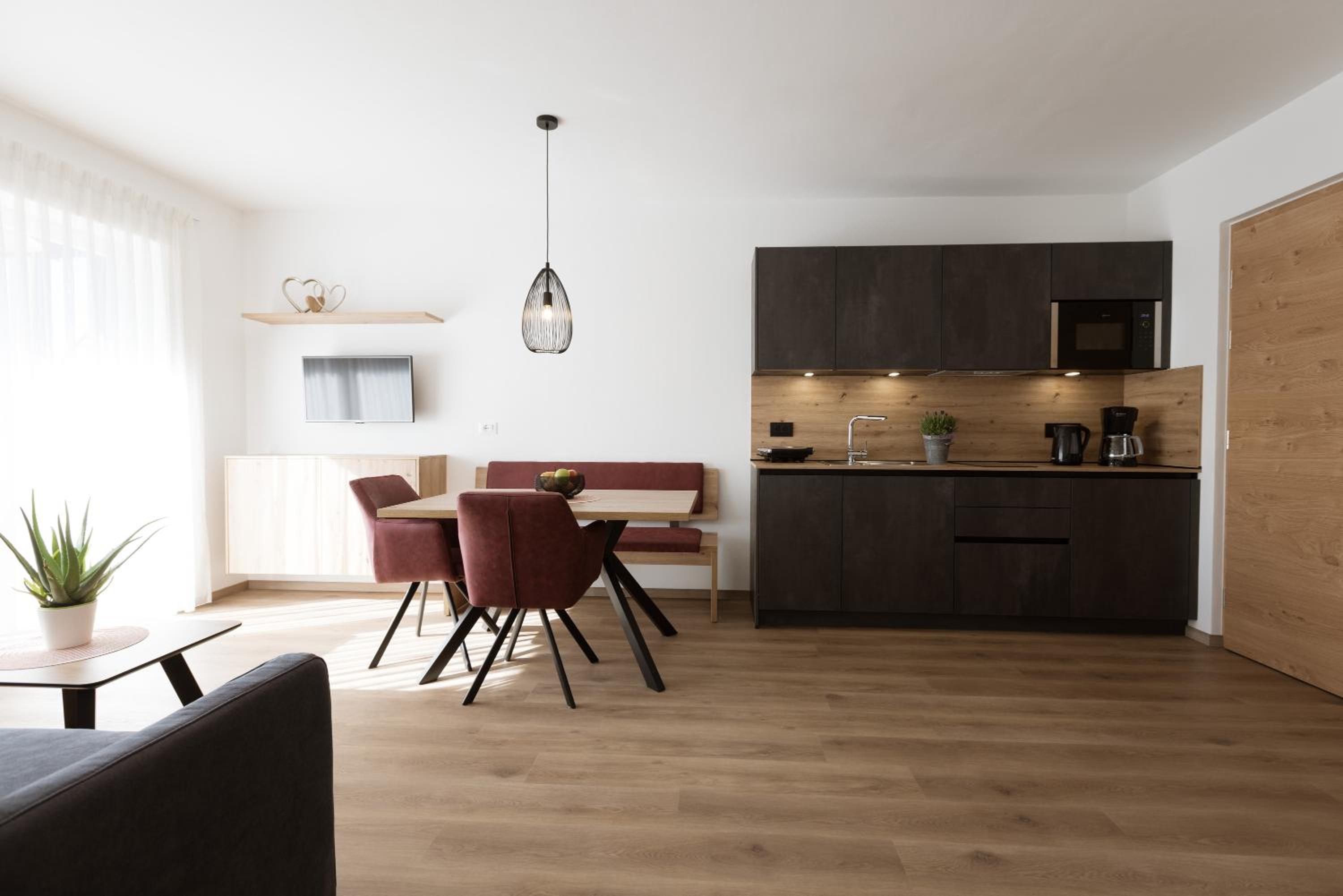 Superior One-Bedroom Apartment with Balcony photo 2