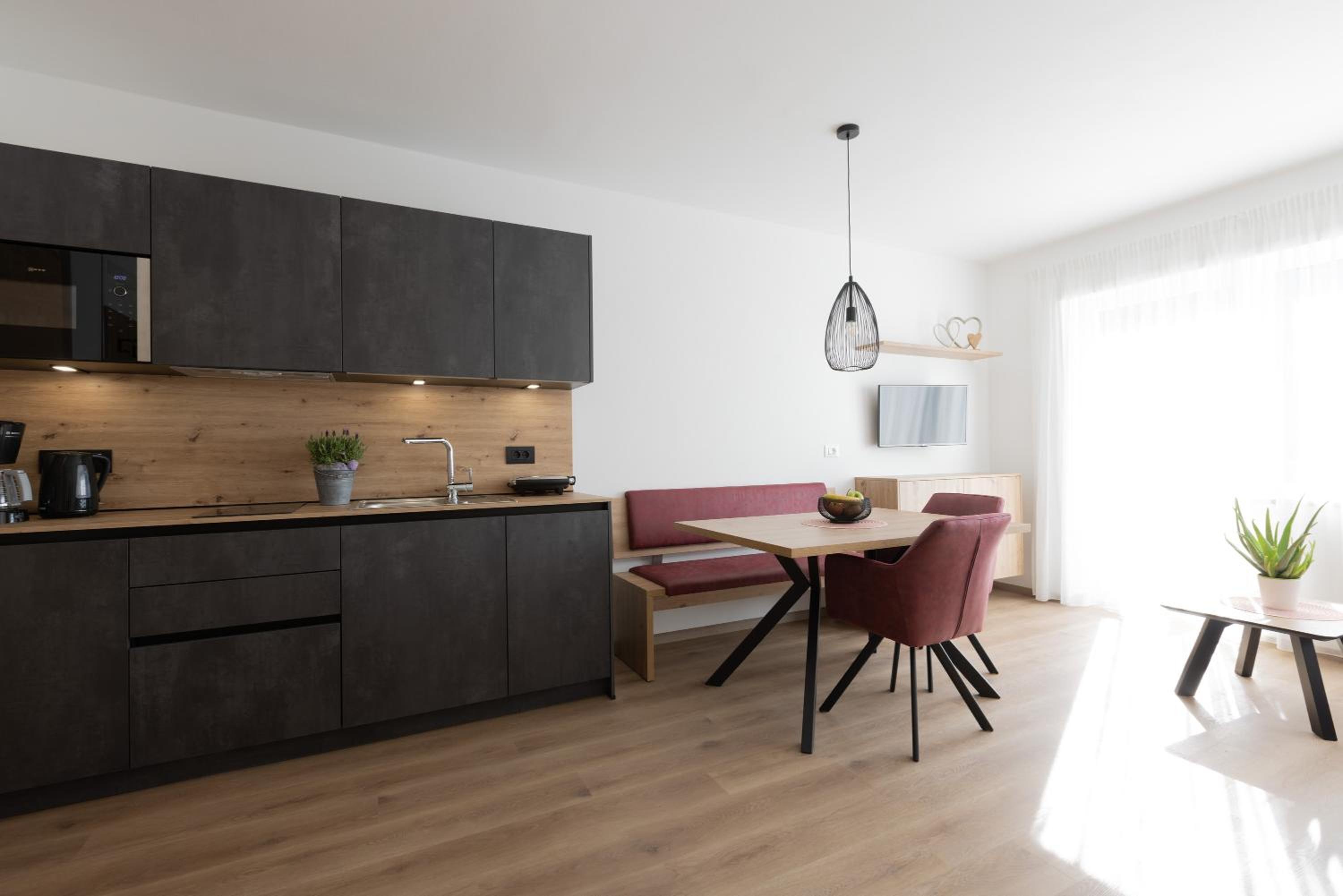 Superior One-Bedroom Apartment with Balcony photo 2
