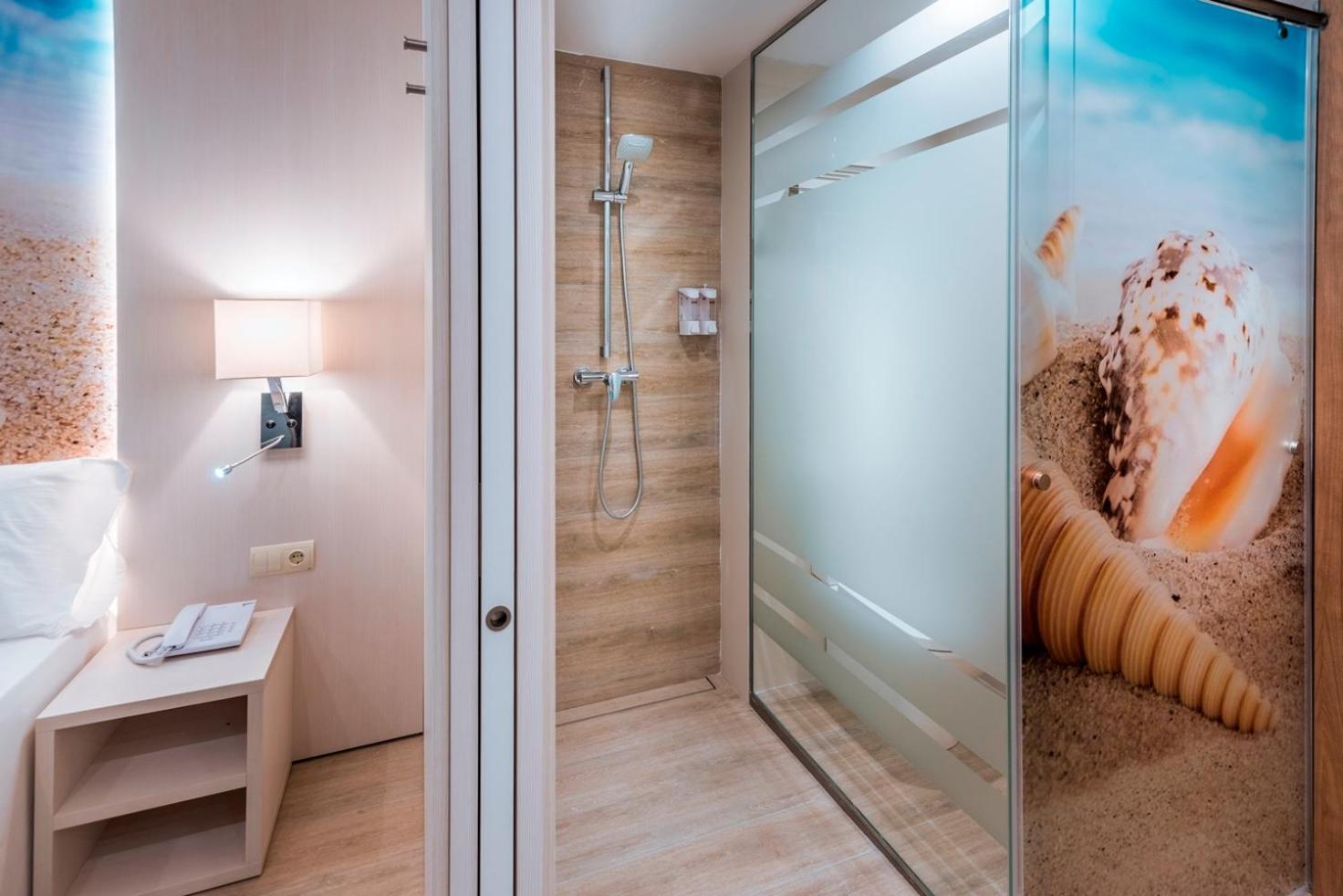 Double or Twin Room with City View