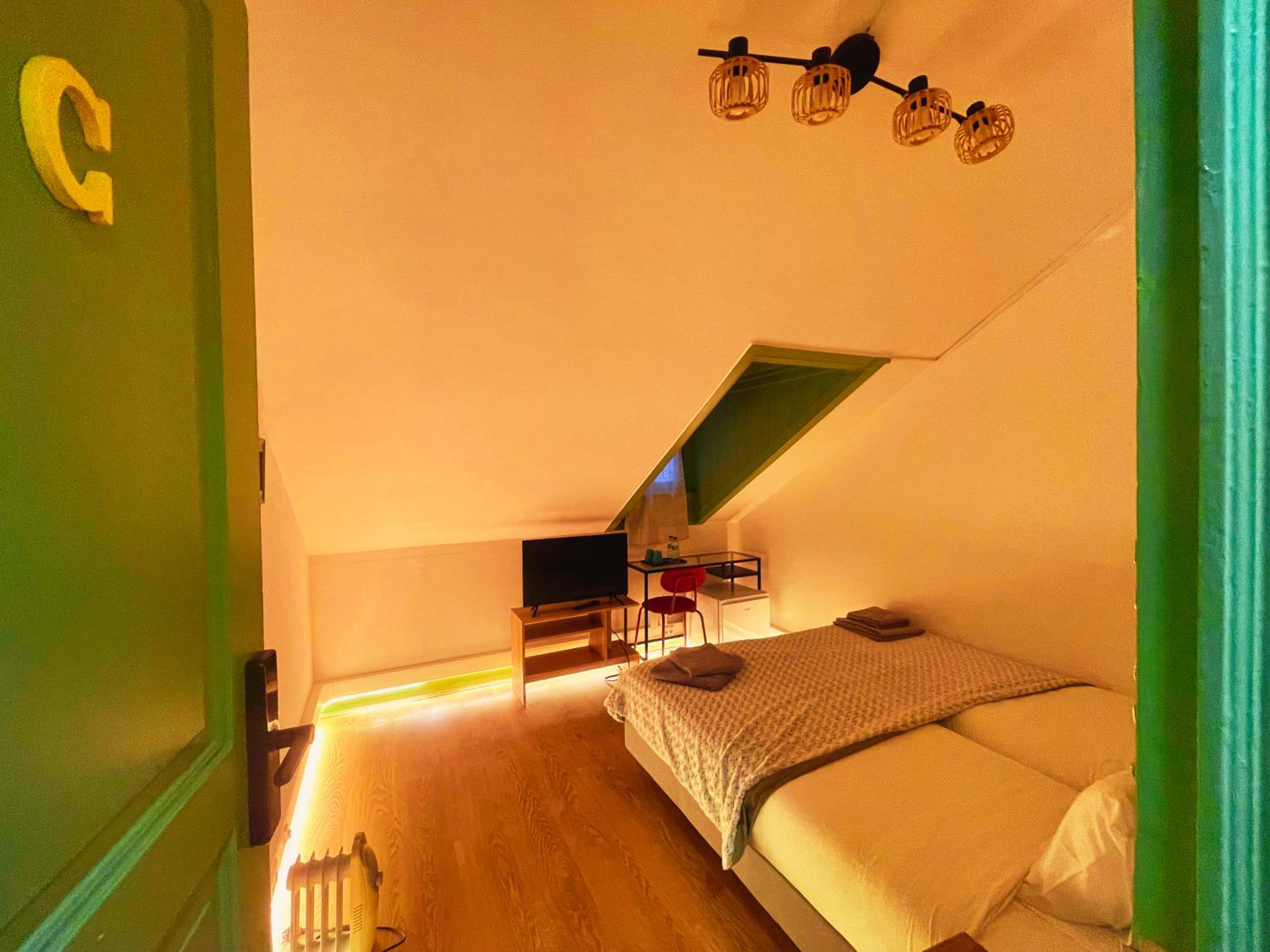 Double or Twin Room photo 3