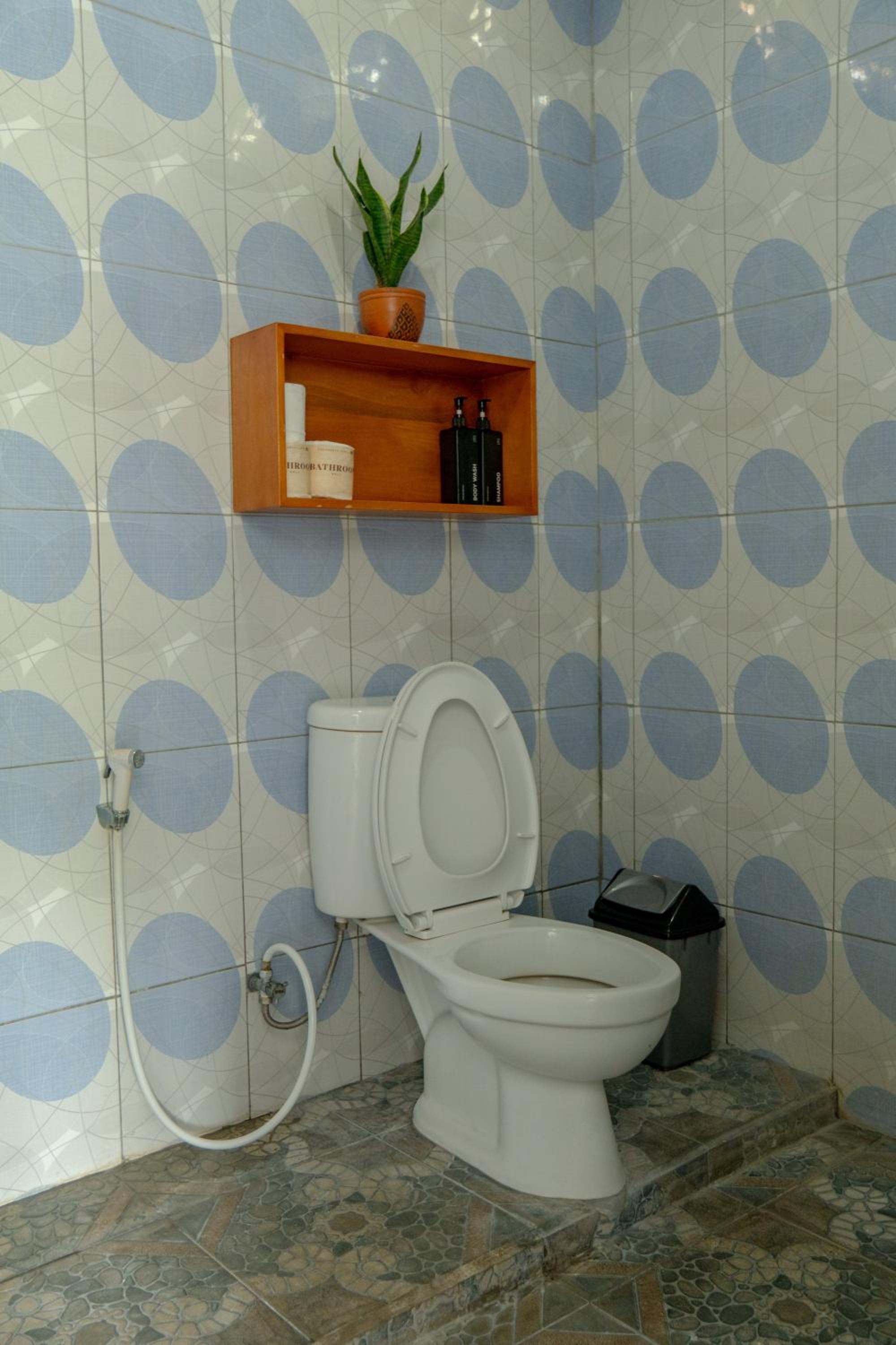 Standard Double Room - Photo 12