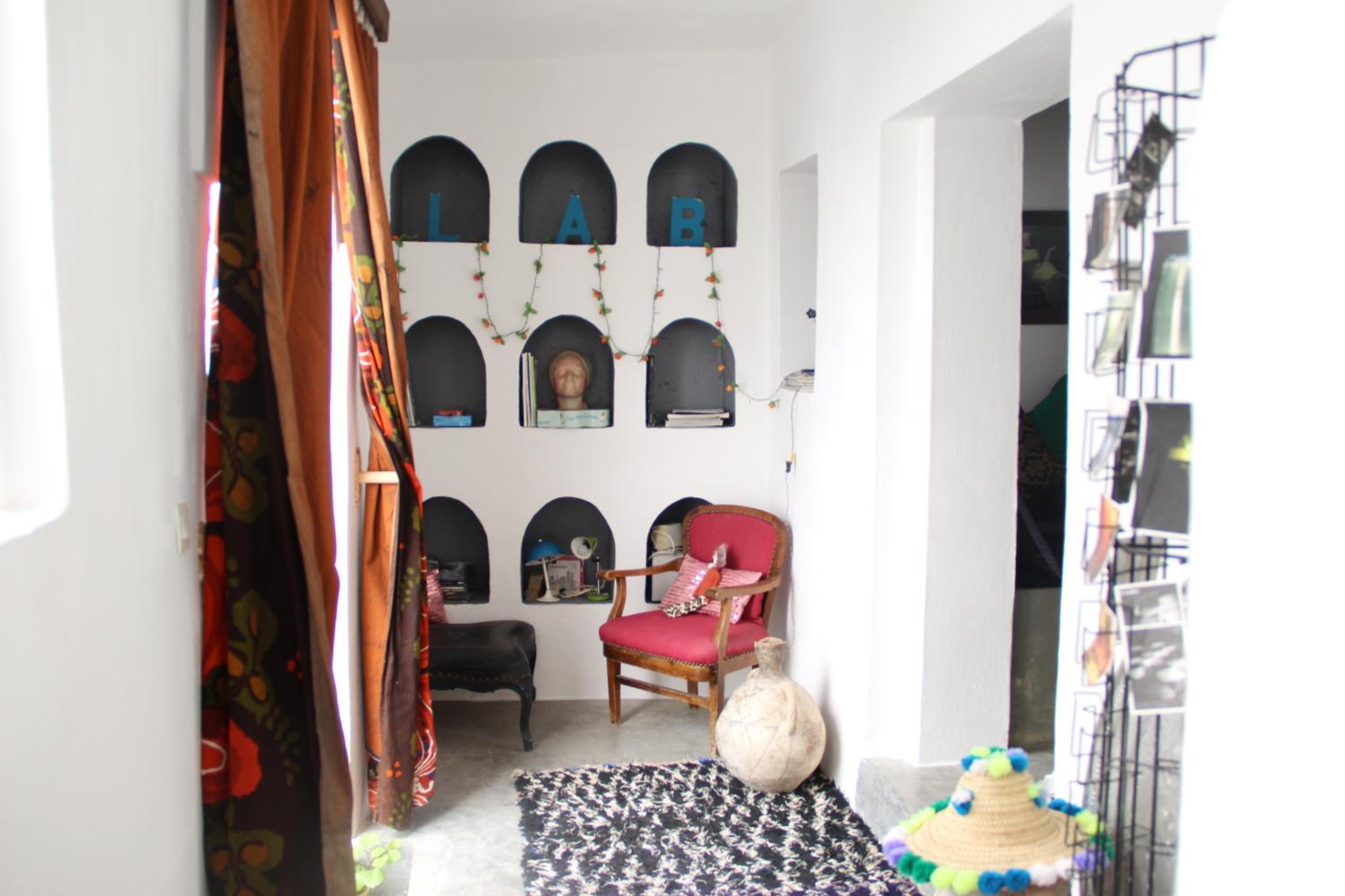 Four-Bedroom House - Photo 16