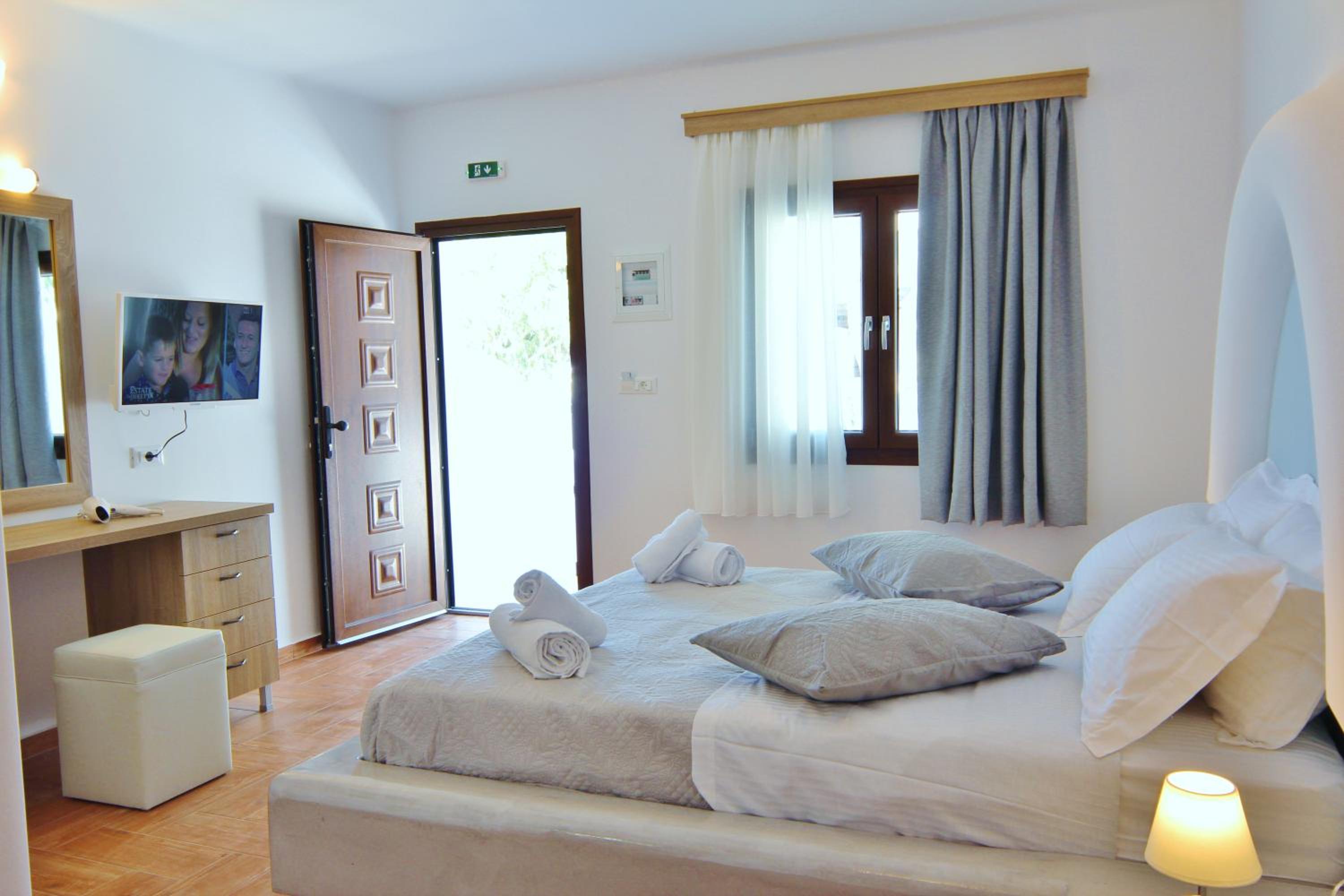 Double Room with Pool Access & Patio