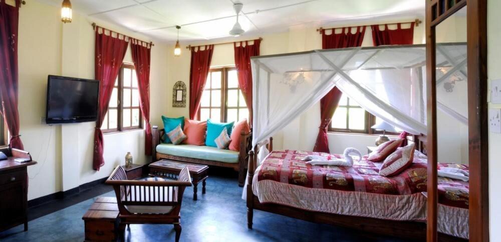 Double Room with Private Bathroom