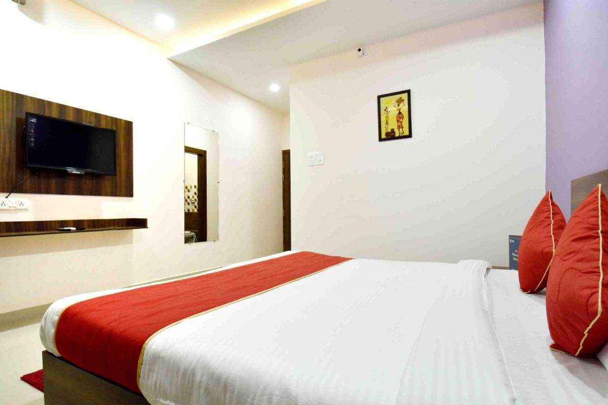 Deluxe King Room photo 3