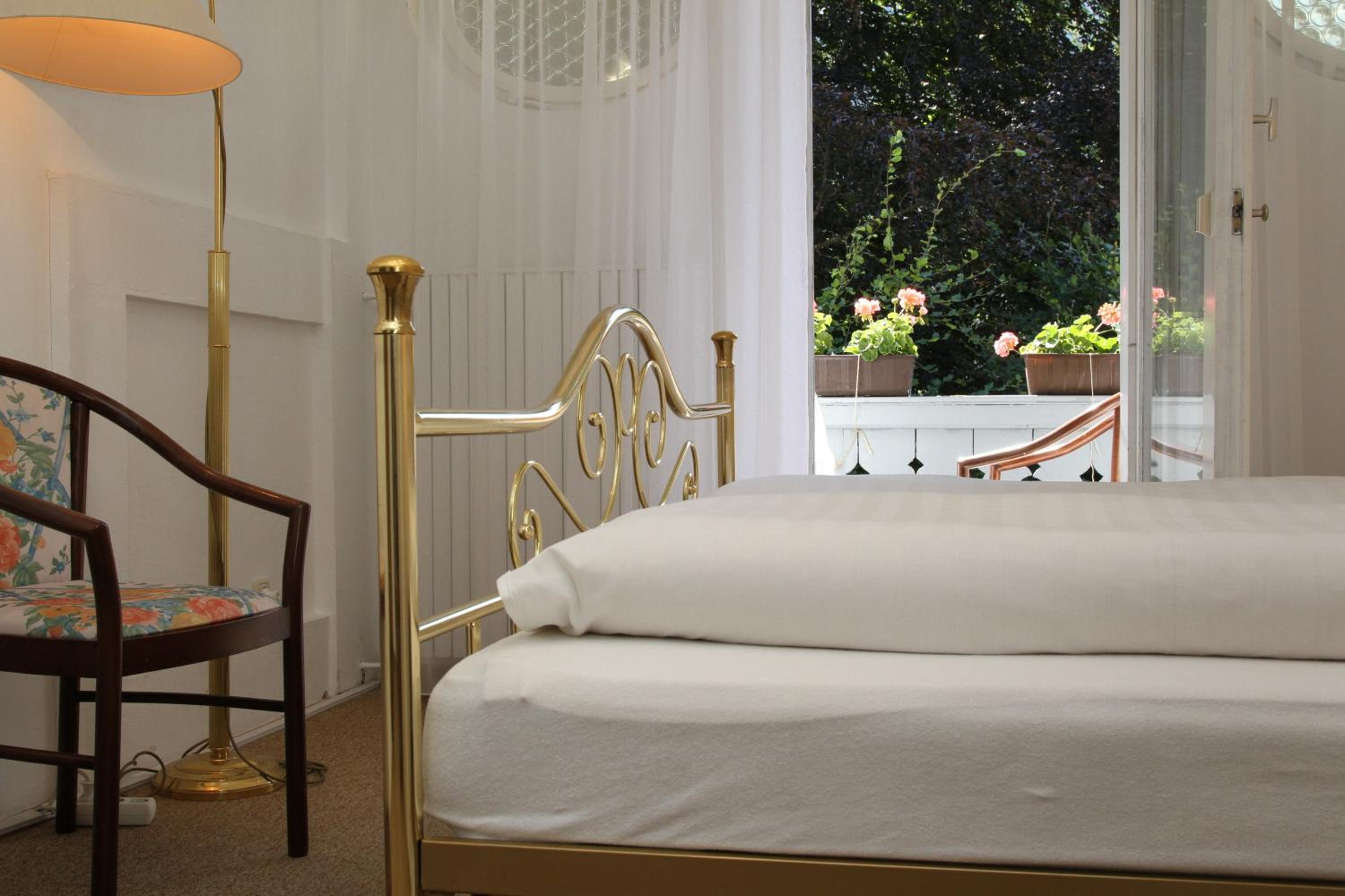 Double Room with Balcony and Castle View photo 3
