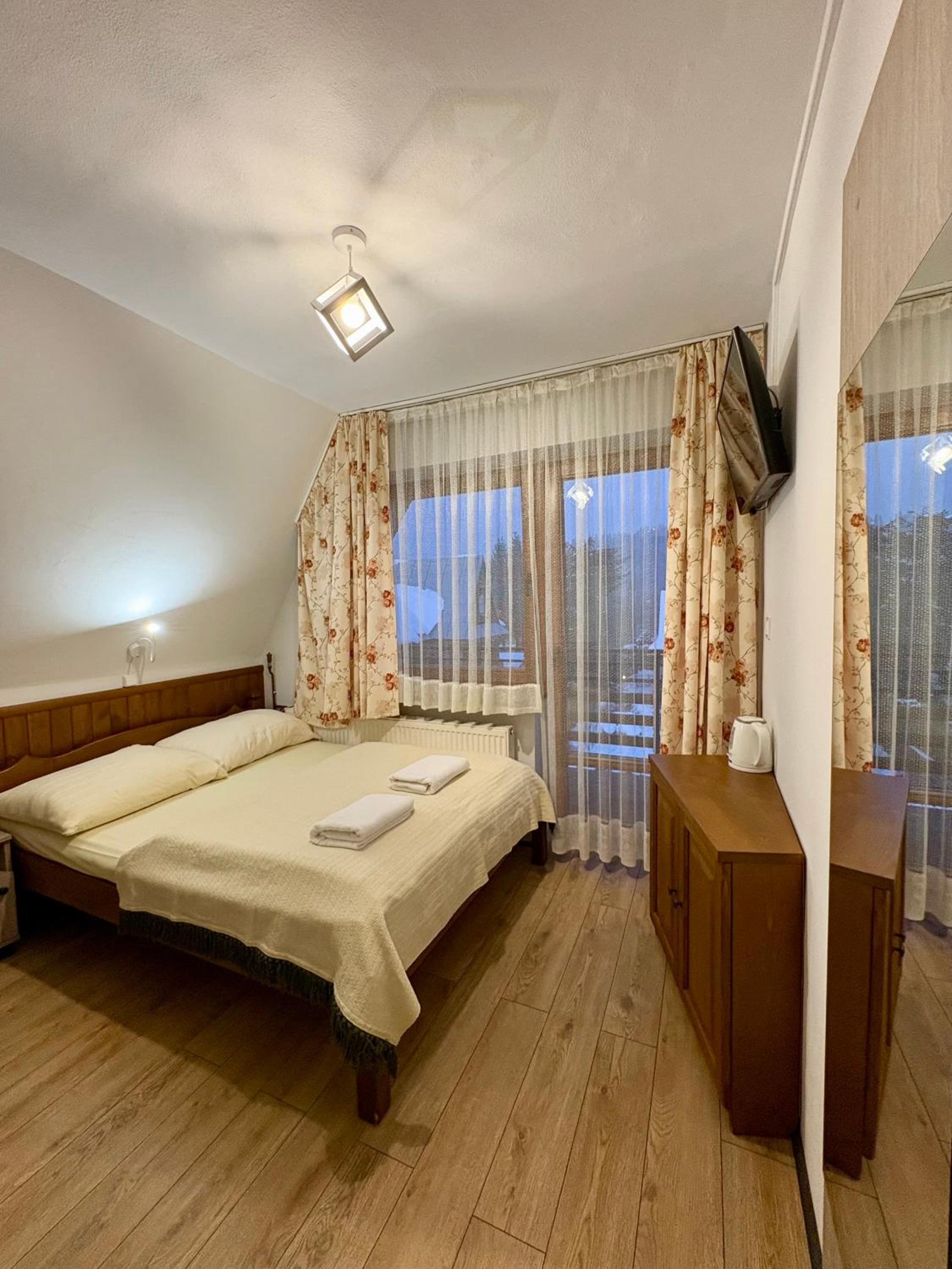 Small Double Room photo 2