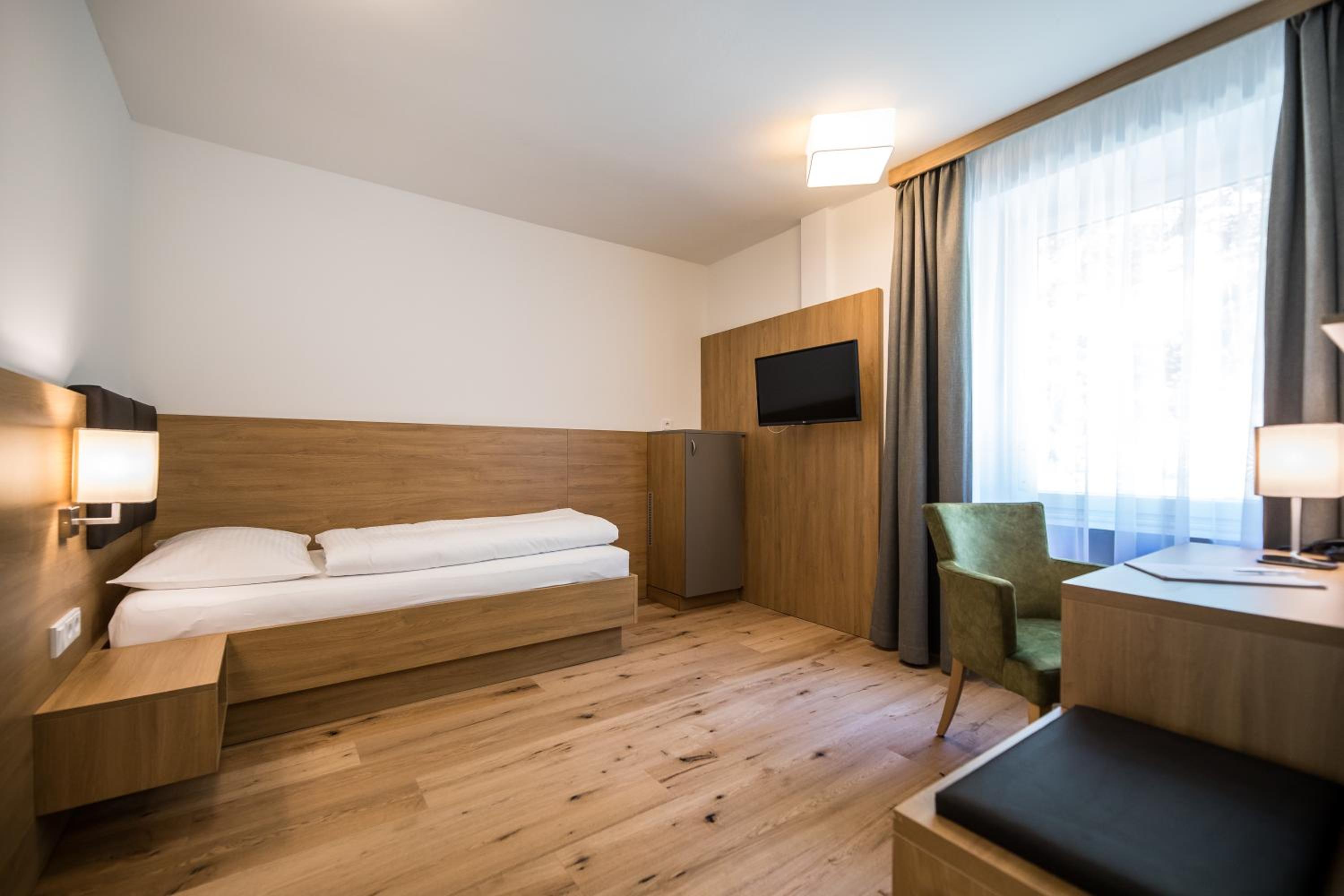 Single Room photo 3
