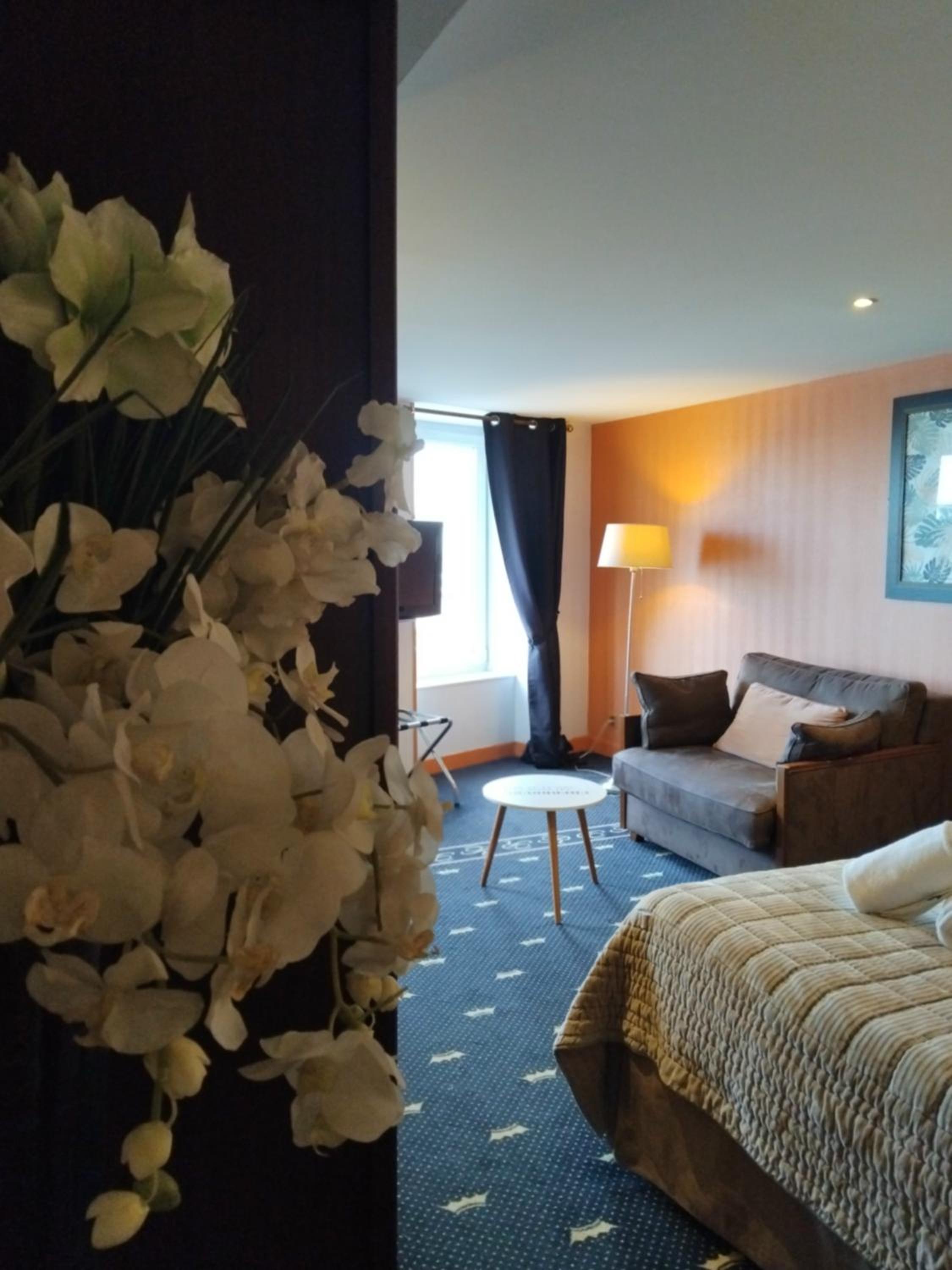 Superior Twin Room with Harbor View - Photo 3