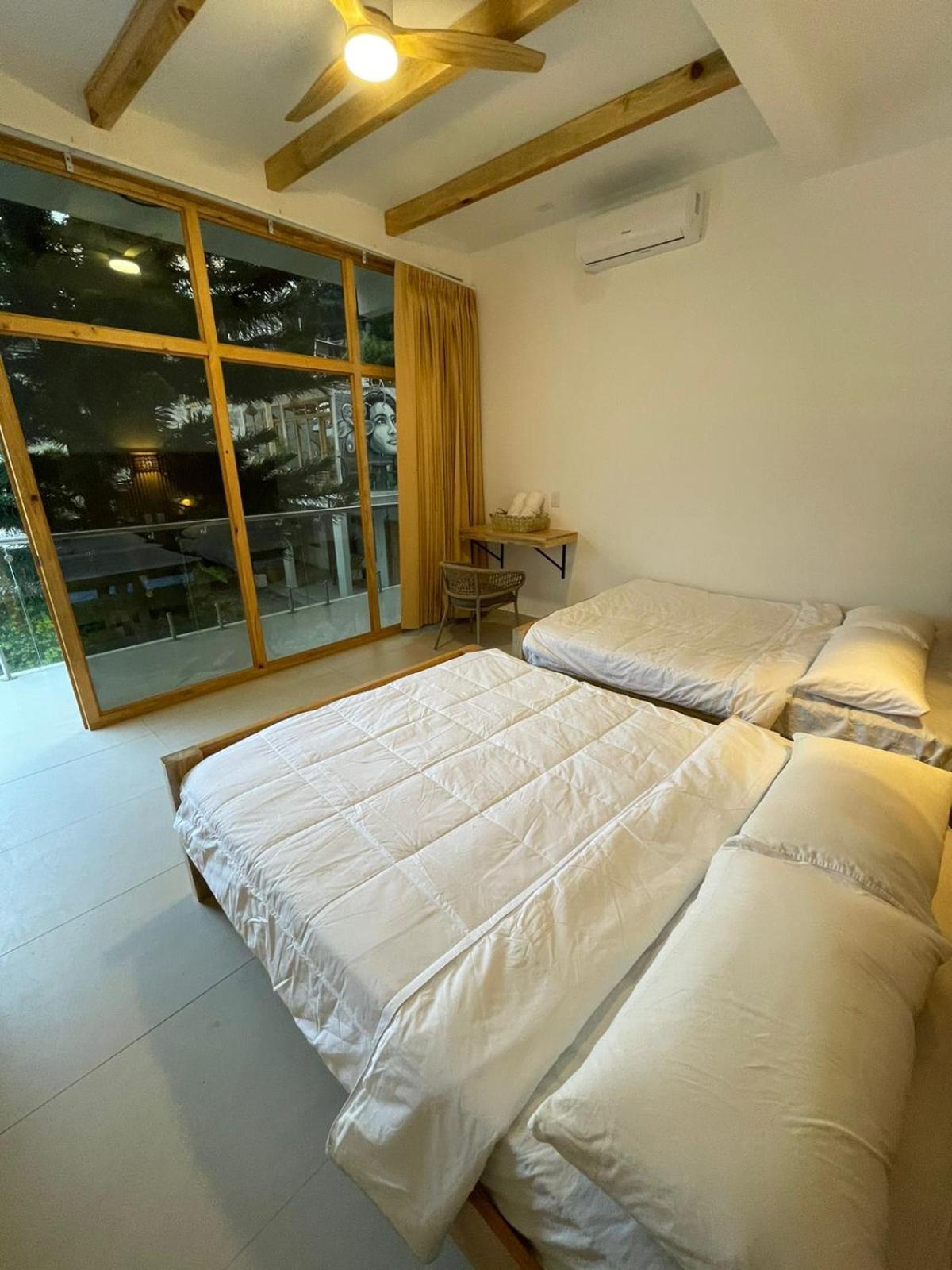 Twin Room with Pool View photo 1