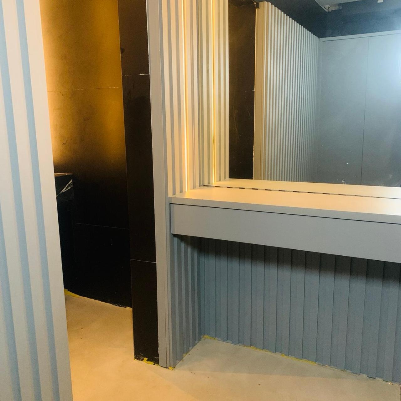 Superior One-Bedroom Apartment with Balcony