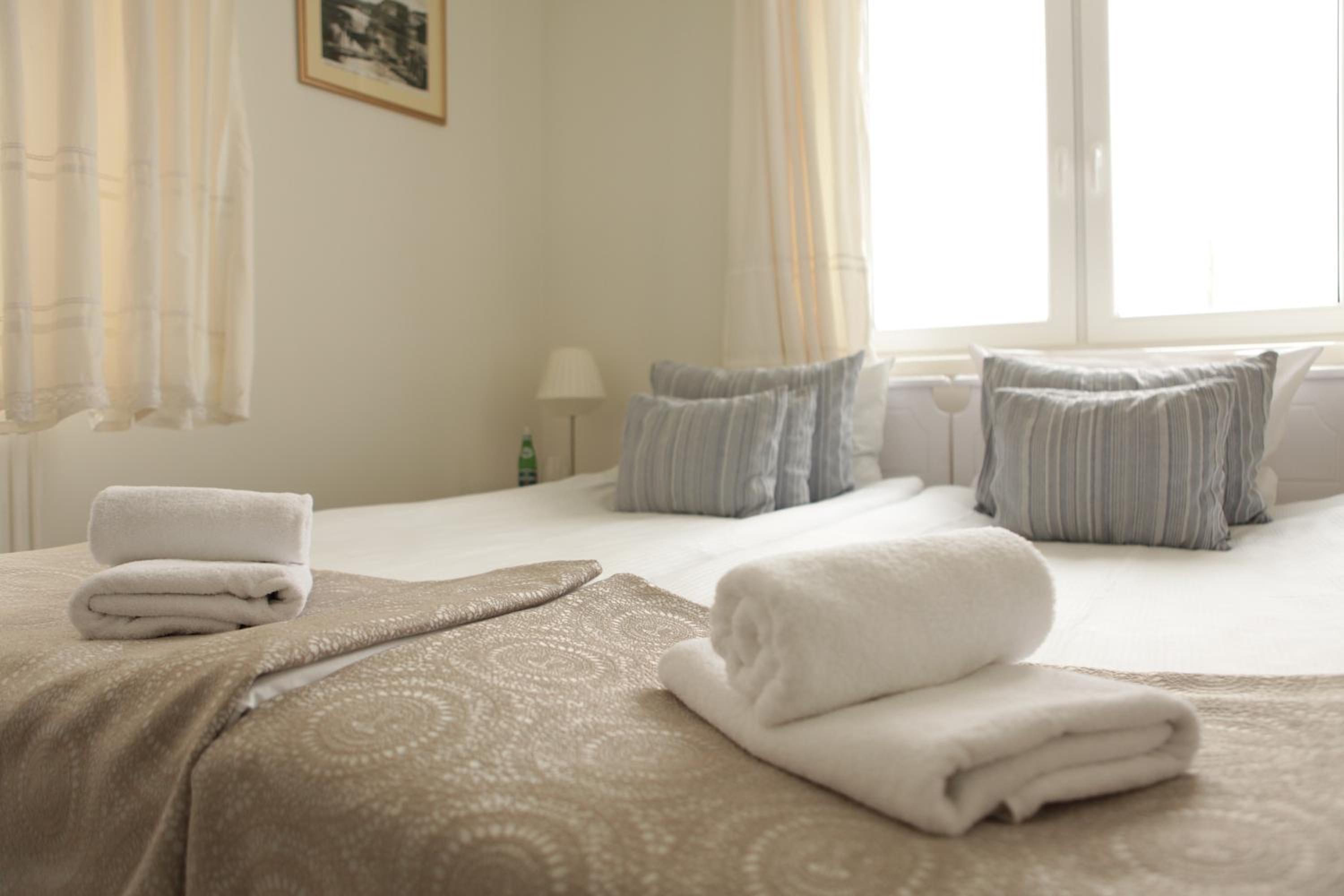 Double or Twin Room photo 2