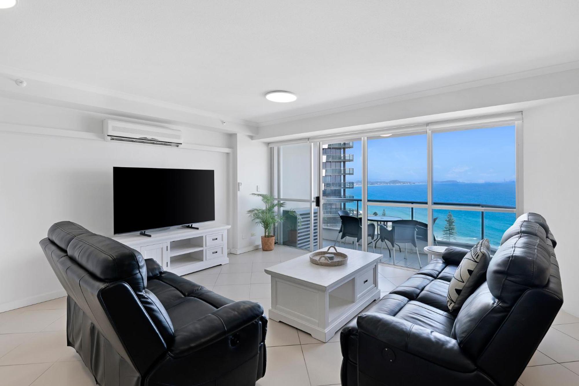 Superior One Bedroom Ocean View Apartment