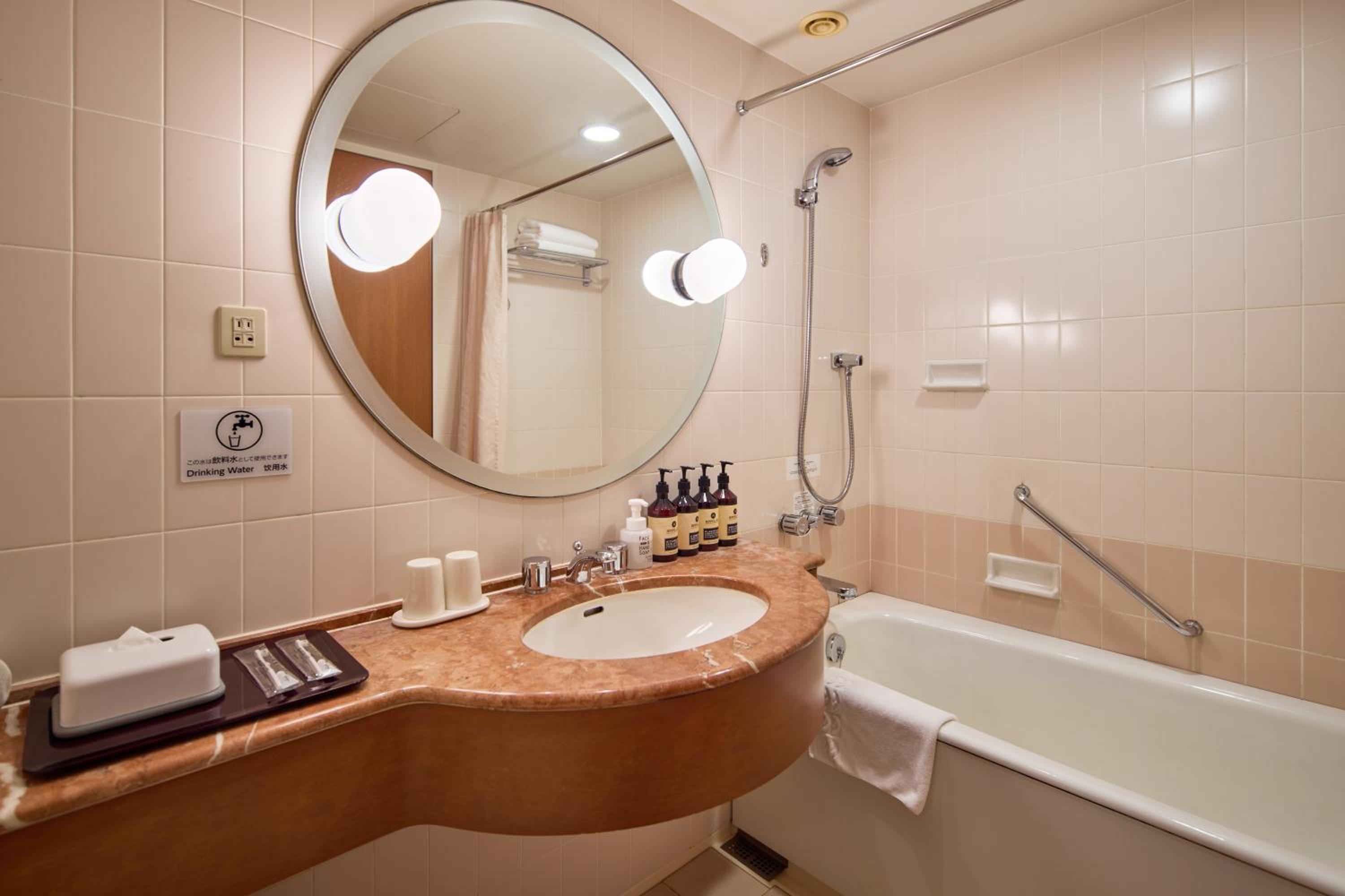 【No Daily Cleaning-Eco Plan】Deluxe Double Room with Mountain View - Non-Smoking - Photo 3