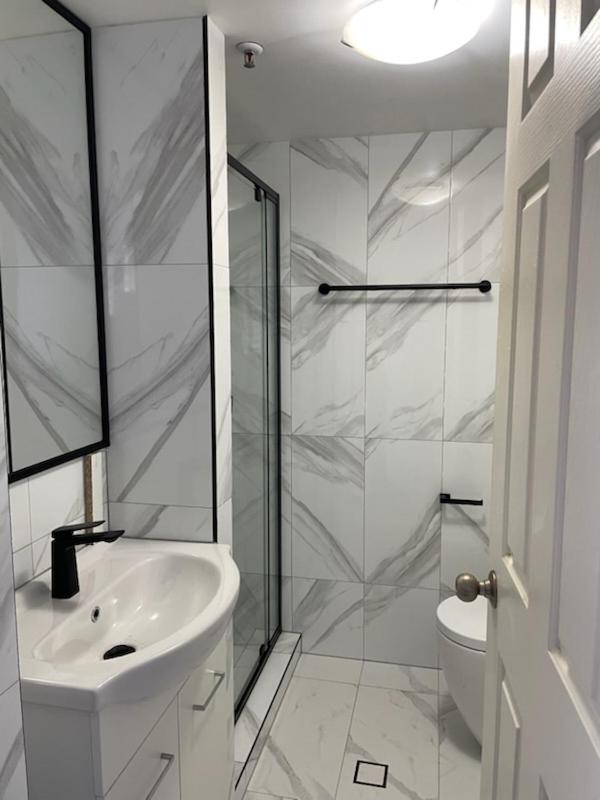 One and a half bedroom with ocean view
