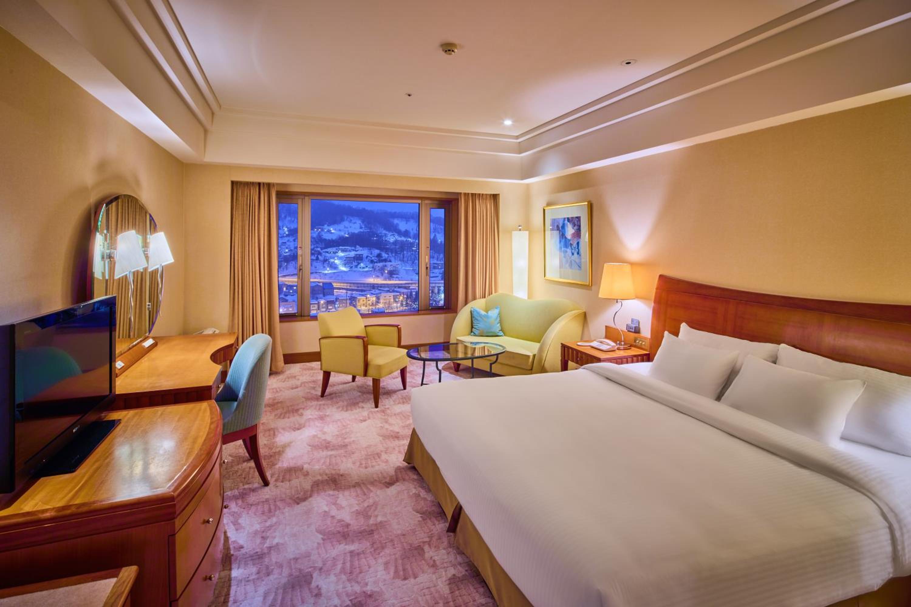 【No Daily Cleaning-Eco Plan】Deluxe Double Room with Mountain View - Non-Smoking - Photo 4
