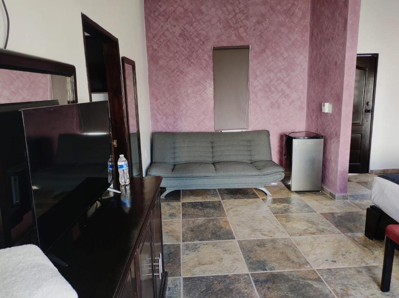 Deluxe Family Suite