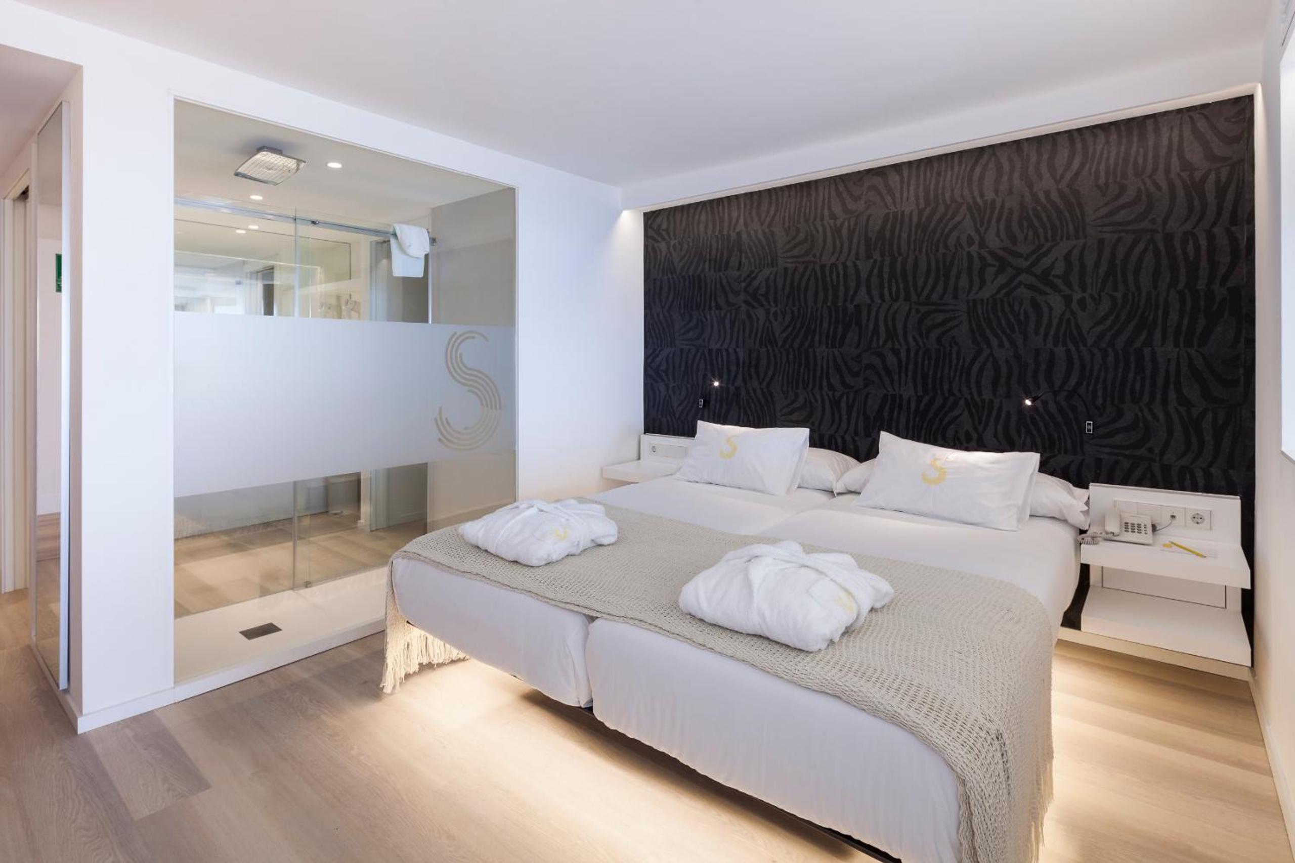 Studio Apartment with Sea View photo 3